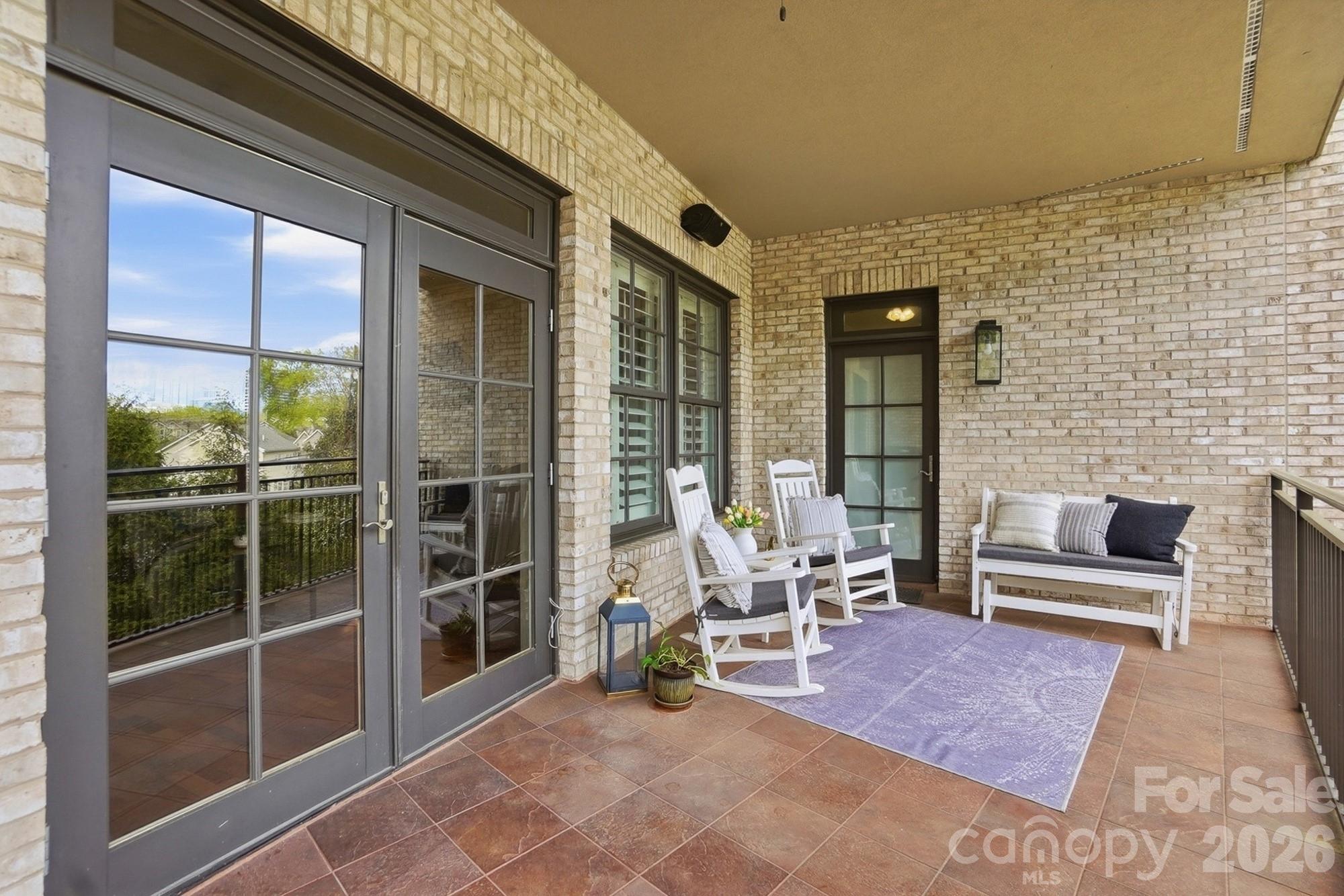 626 Queens Road Unit: 102
