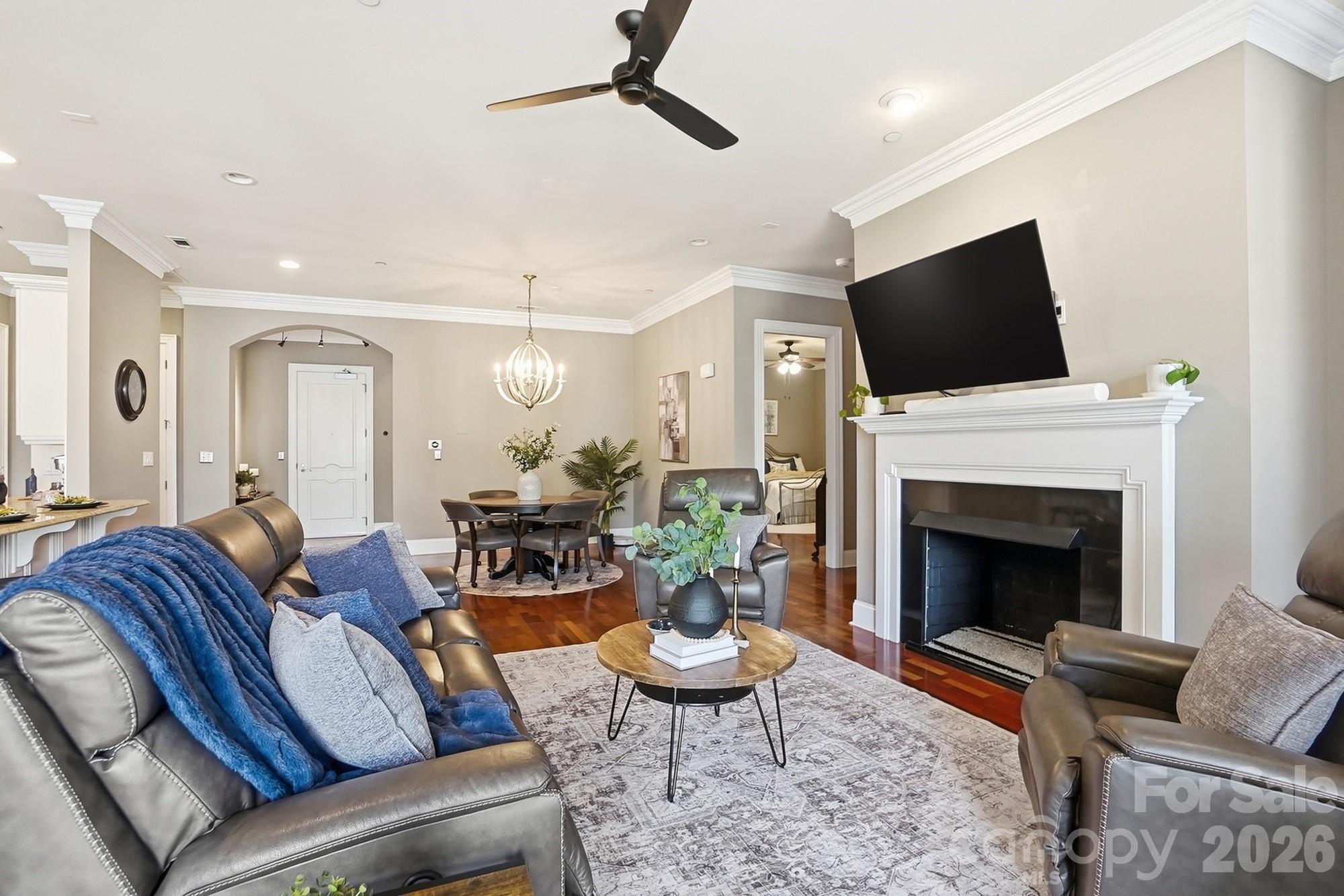 626 Queens Road Unit: 102