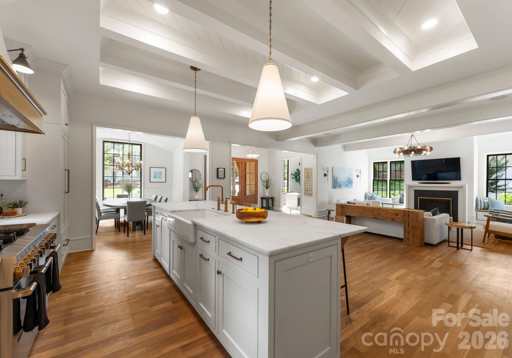 5625 Timber Lane