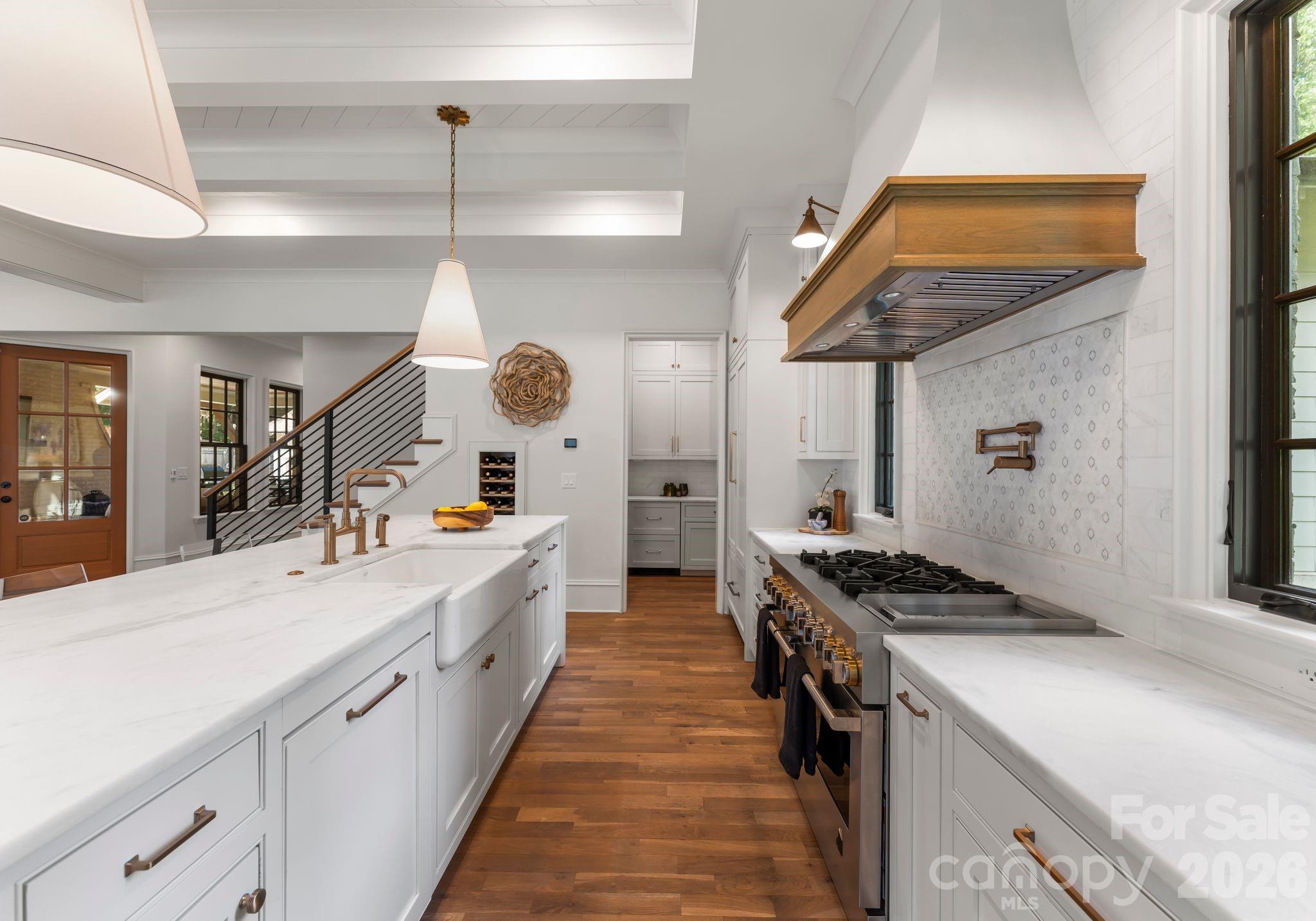 5625 Timber Lane