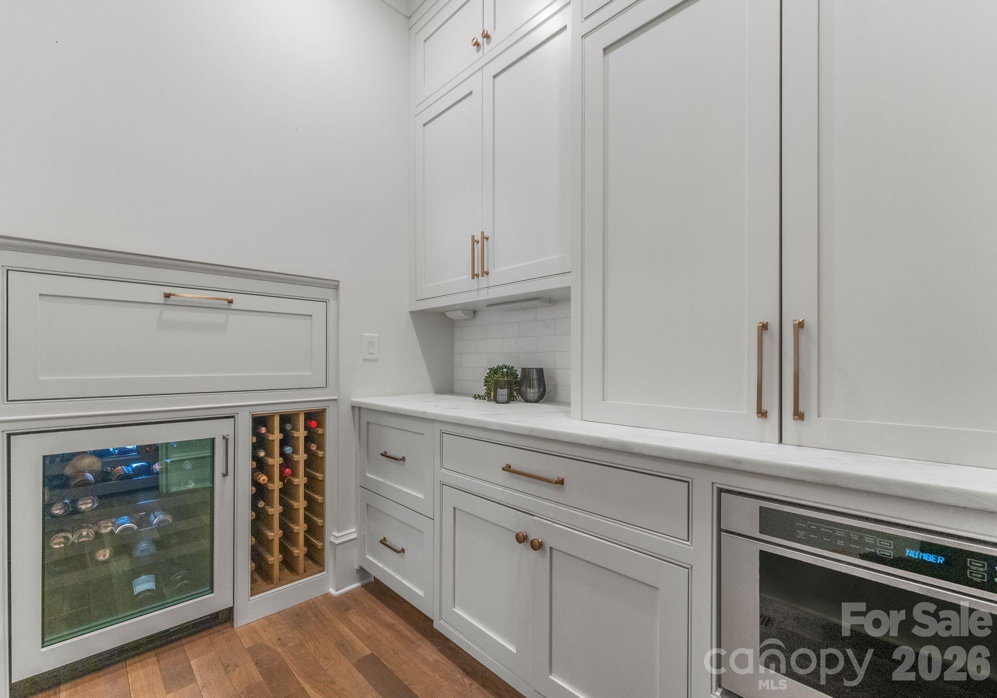 5625 Timber Lane
