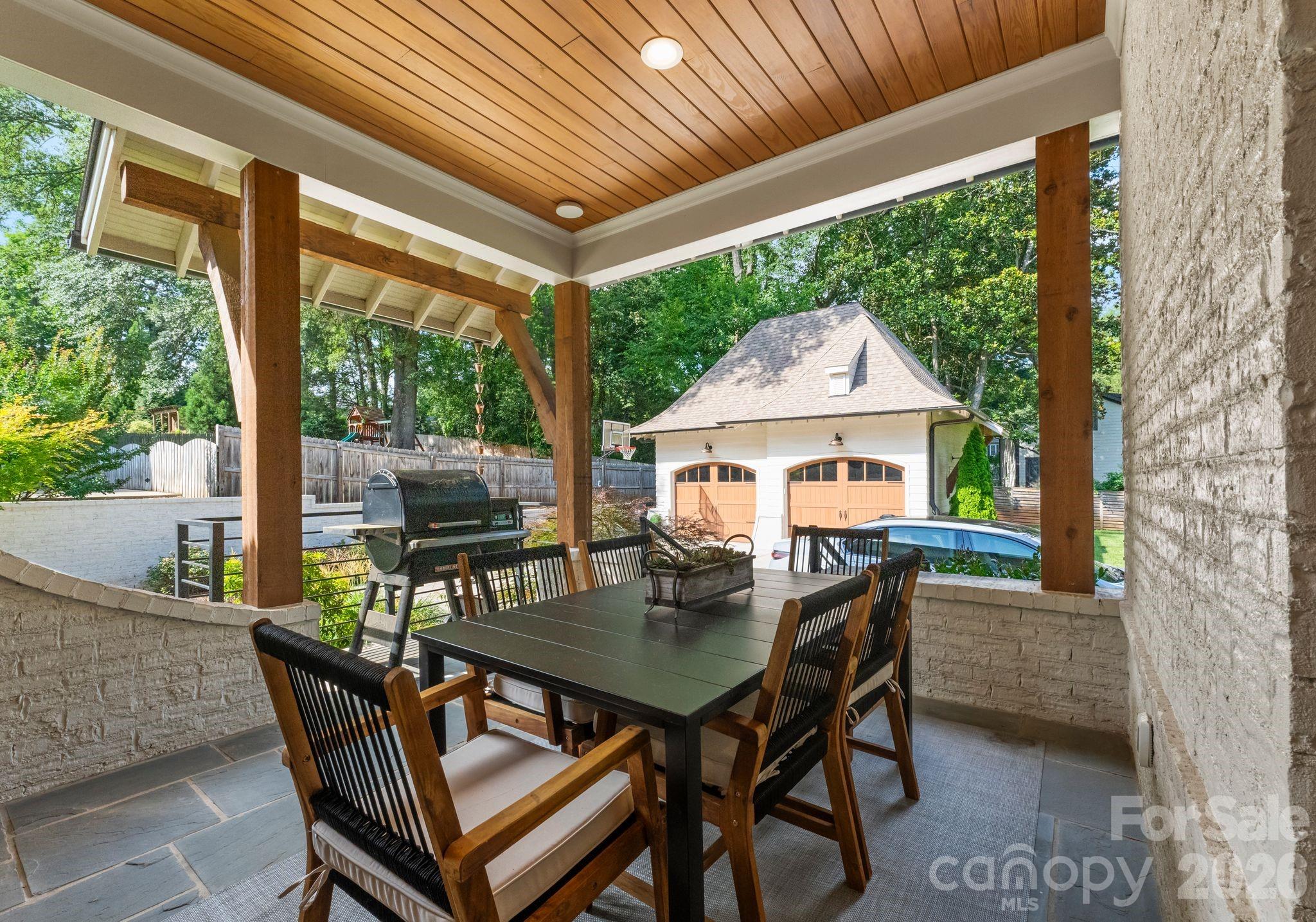 5625 Timber Lane