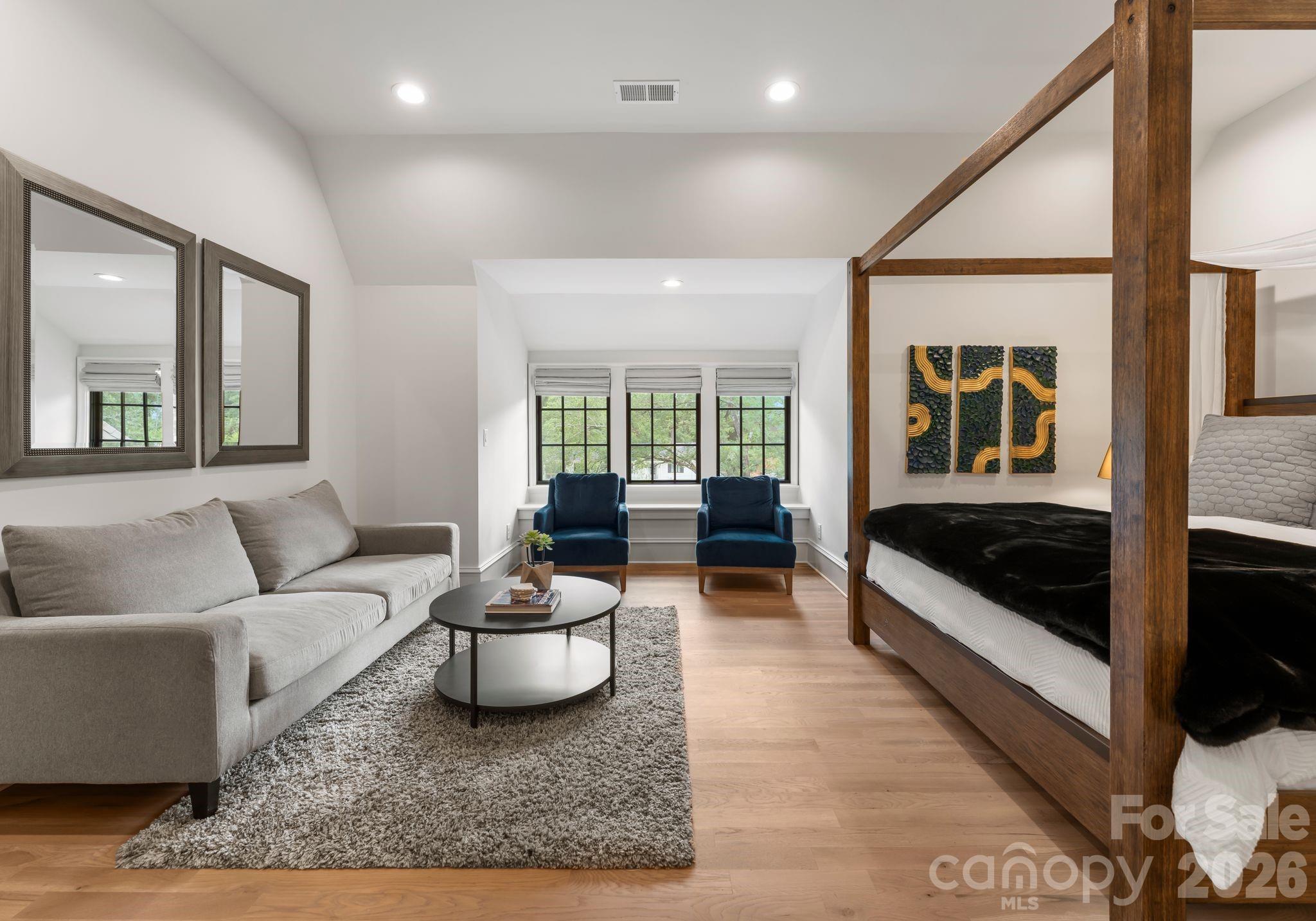 5625 Timber Lane