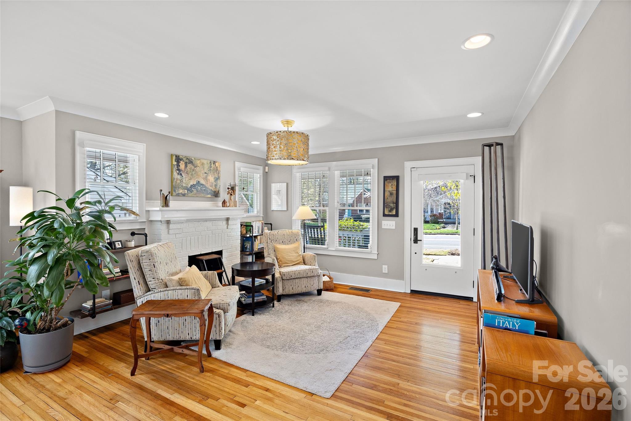 2309 Commonwealth Avenue
