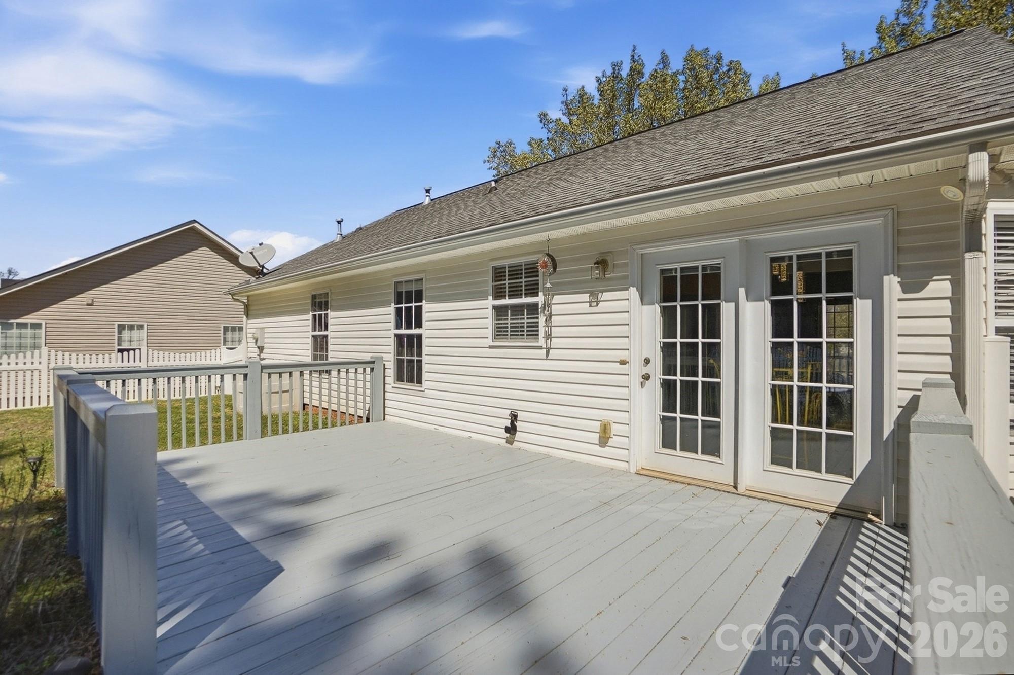 555 Annalinde Lane