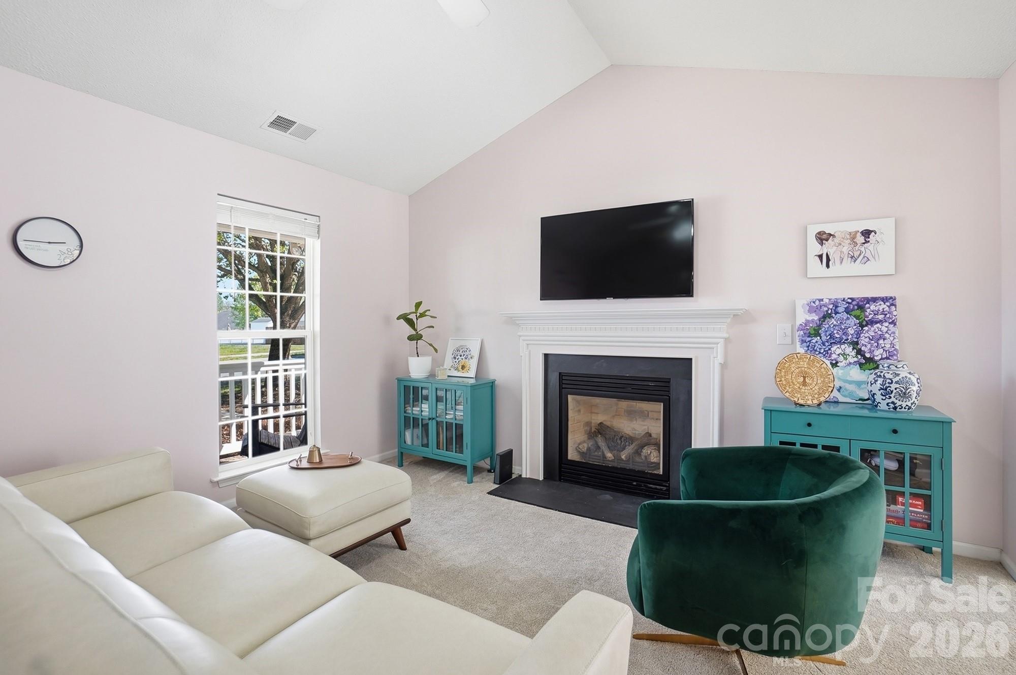 555 Annalinde Lane