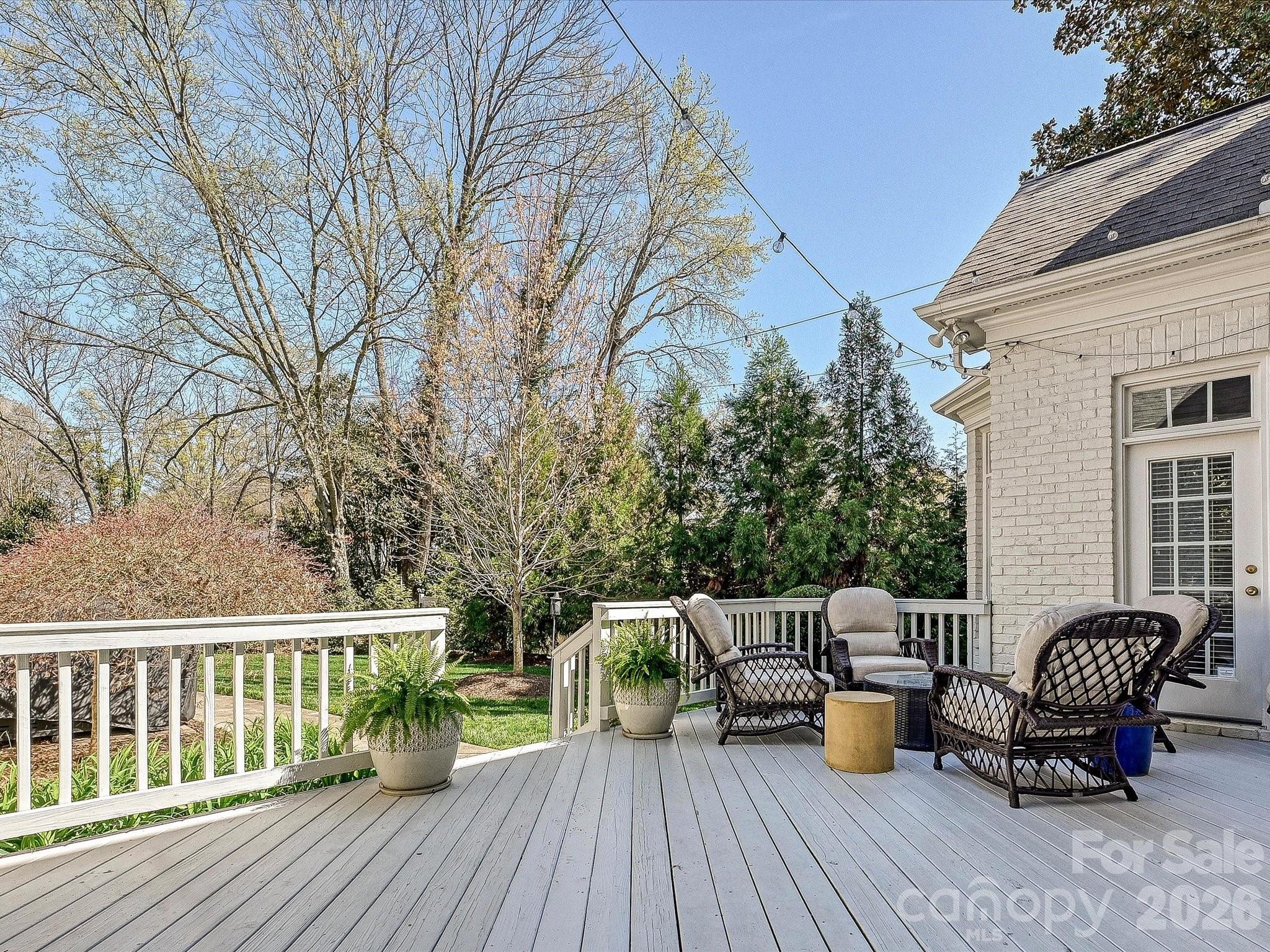 2121 Forest Drive