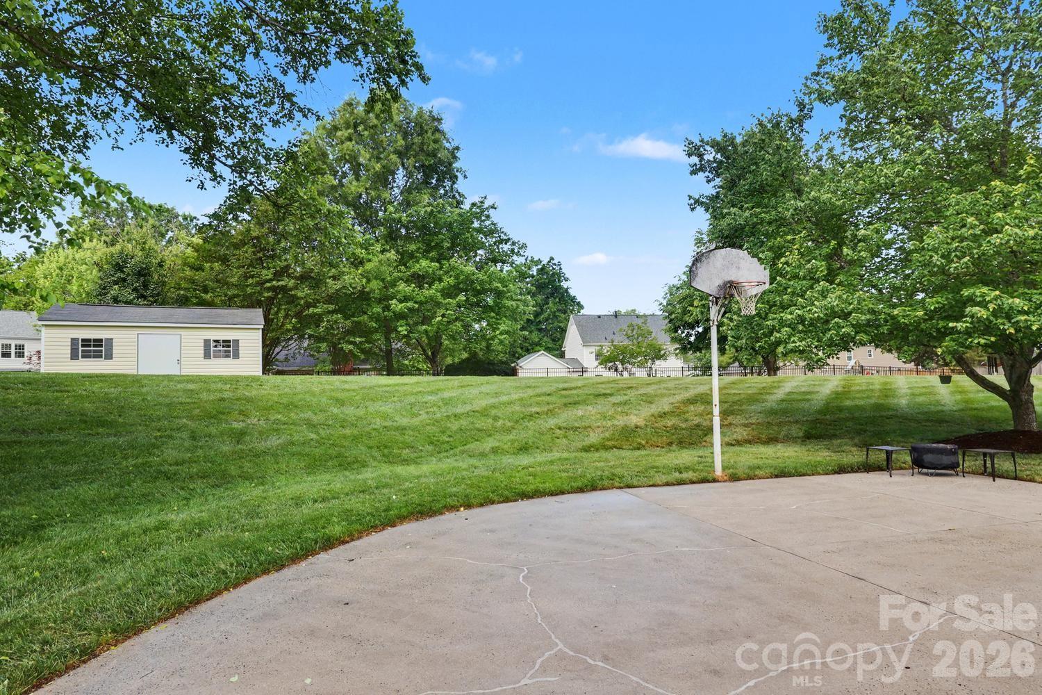 5000 Whitwell Court