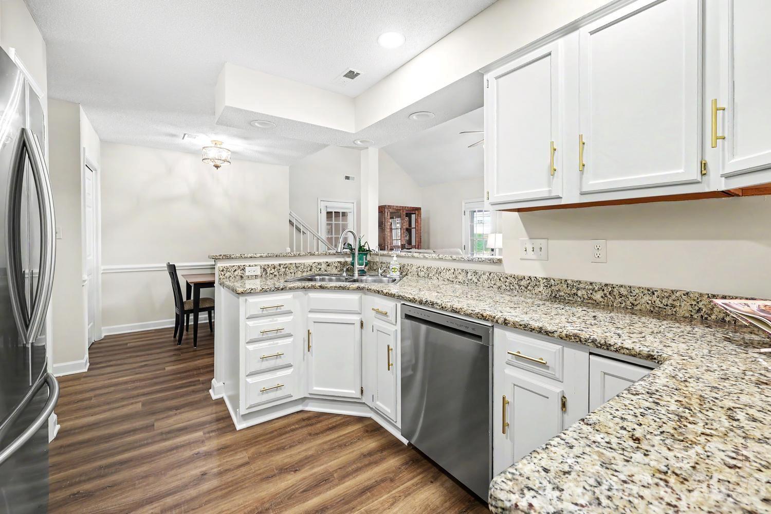 5000 Whitwell Court
