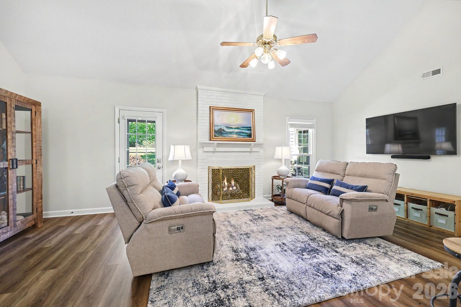 5000 Whitwell Court