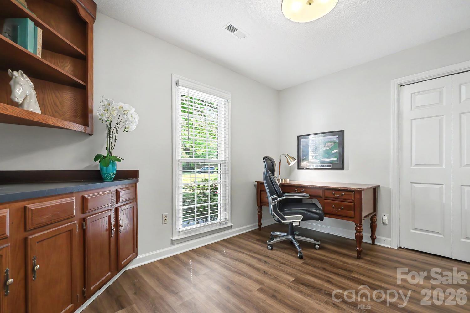 5000 Whitwell Court