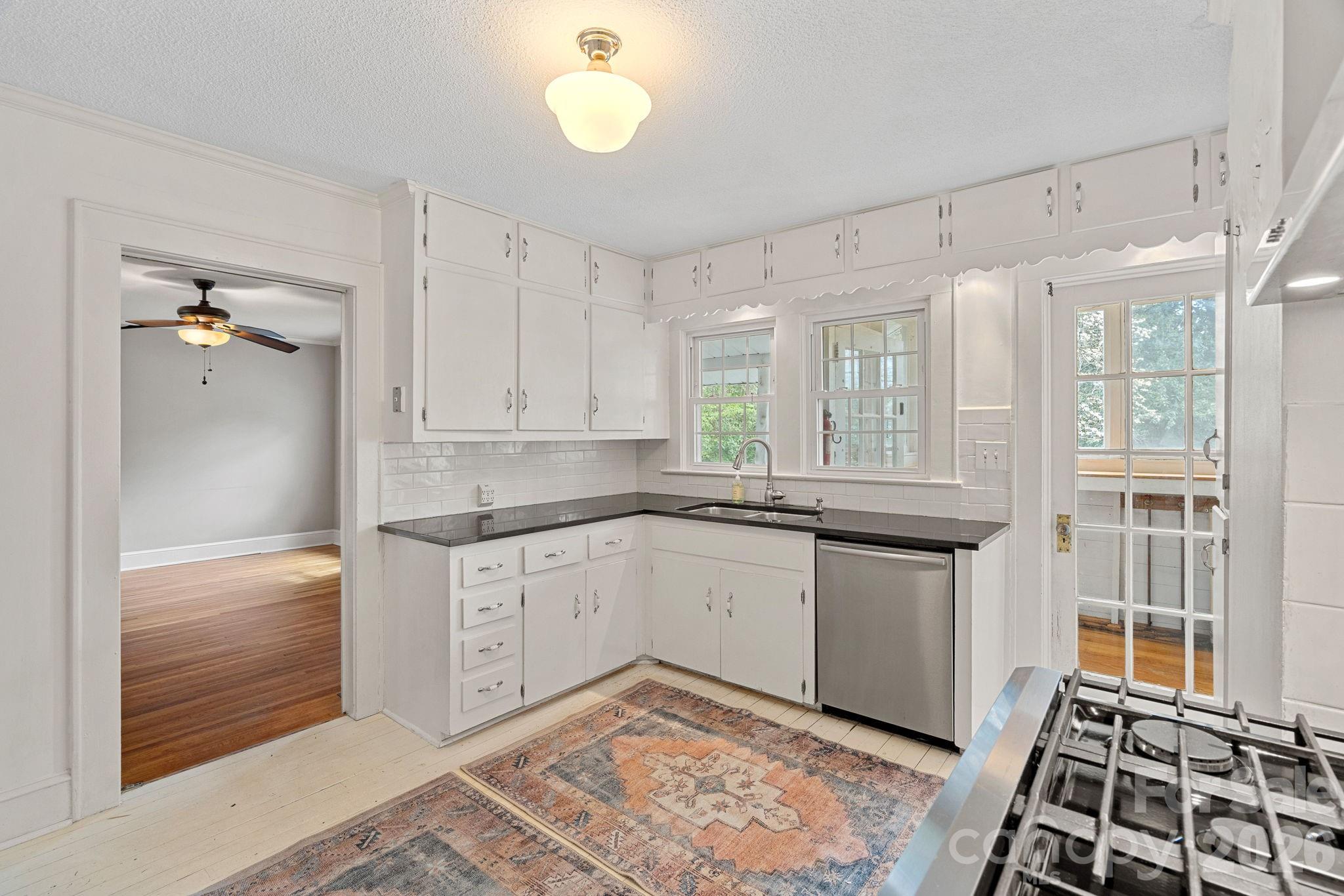 421 Gaston Avenue