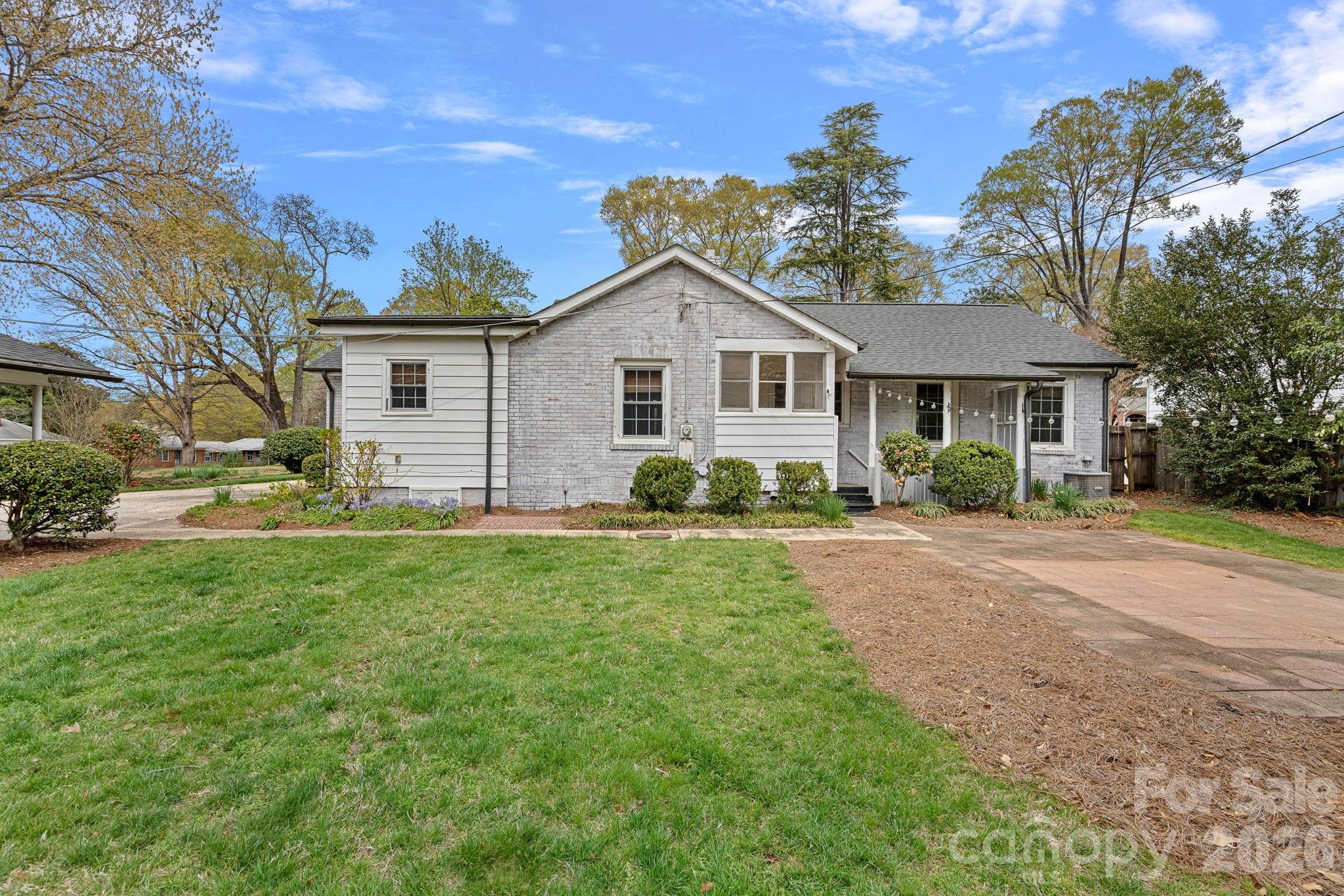 421 Gaston Avenue
