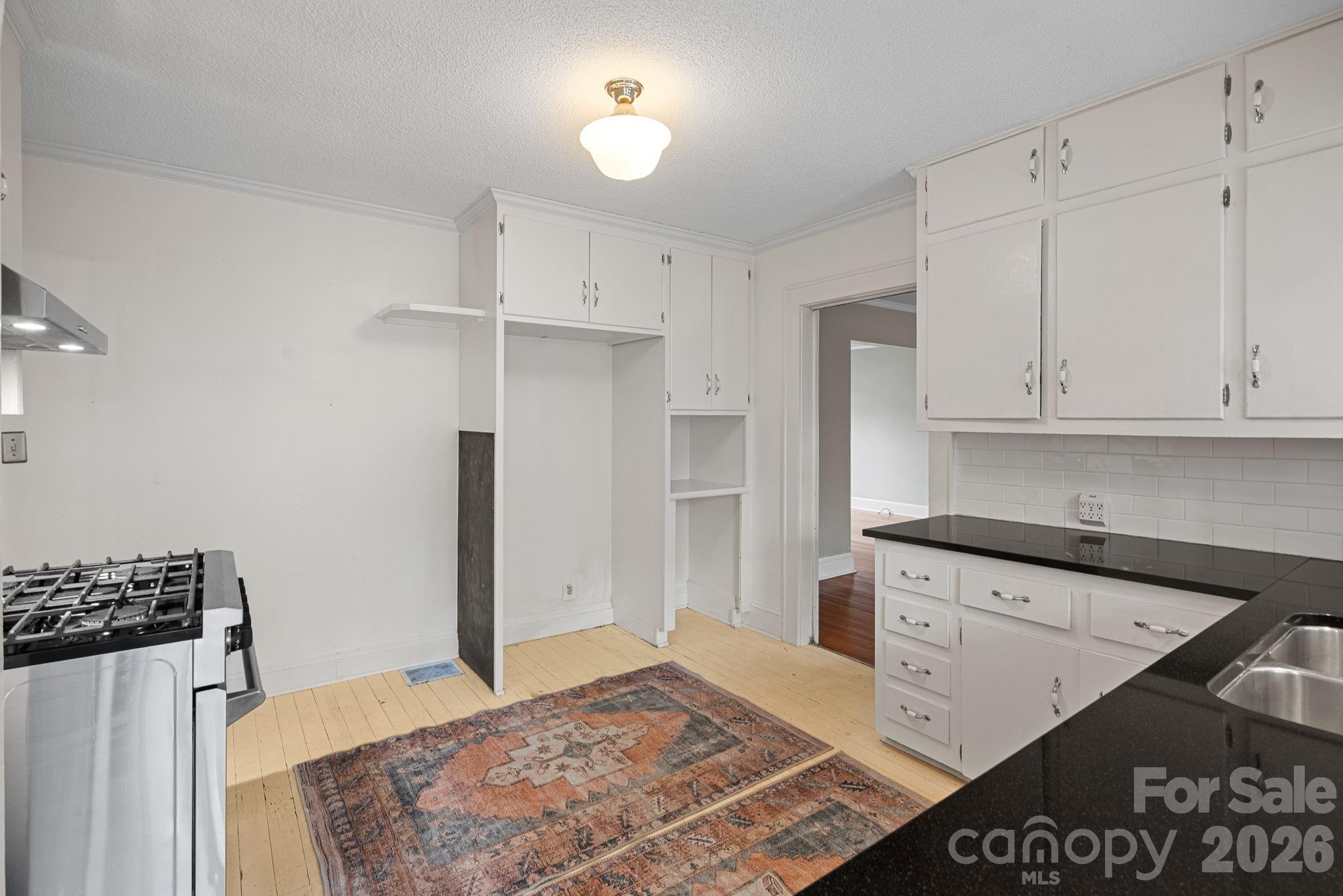 421 Gaston Avenue