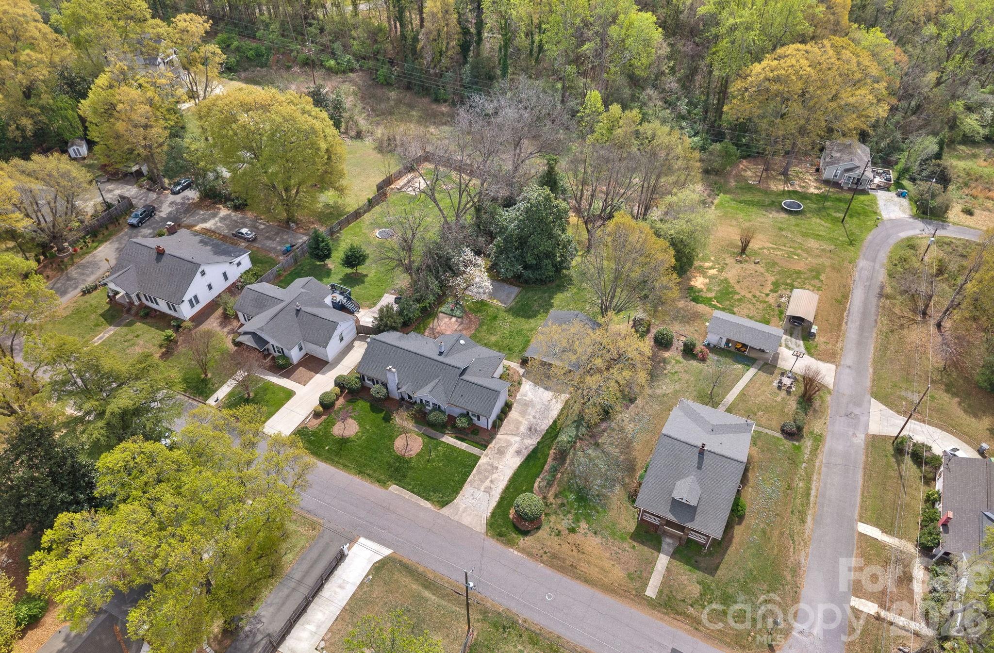 421 Gaston Avenue