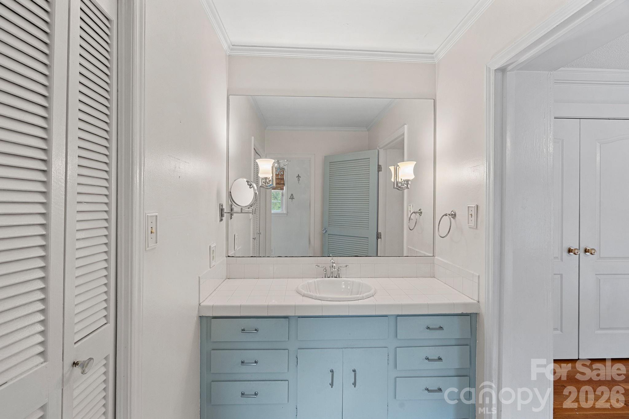 421 Gaston Avenue