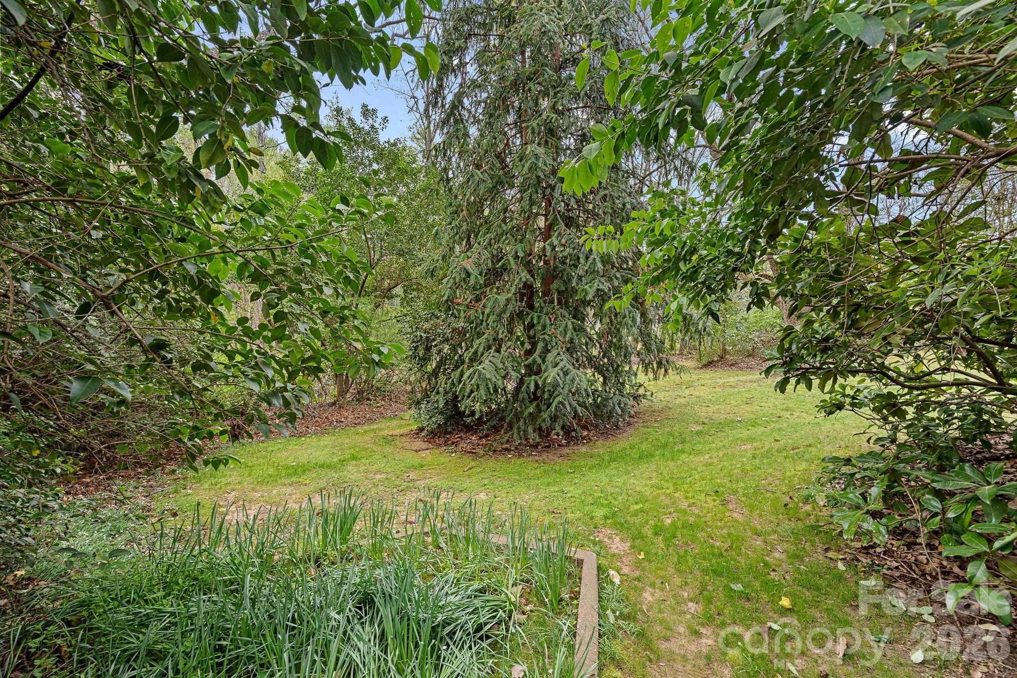421 Gaston Avenue