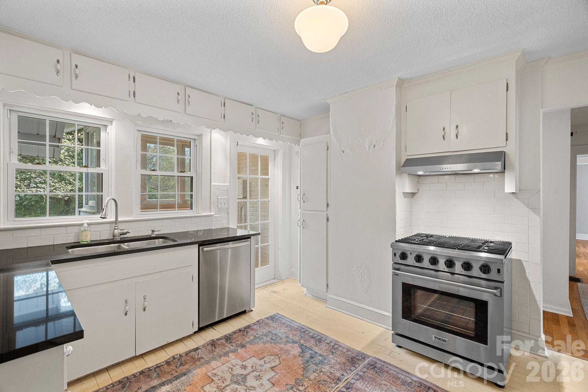 421 Gaston Avenue