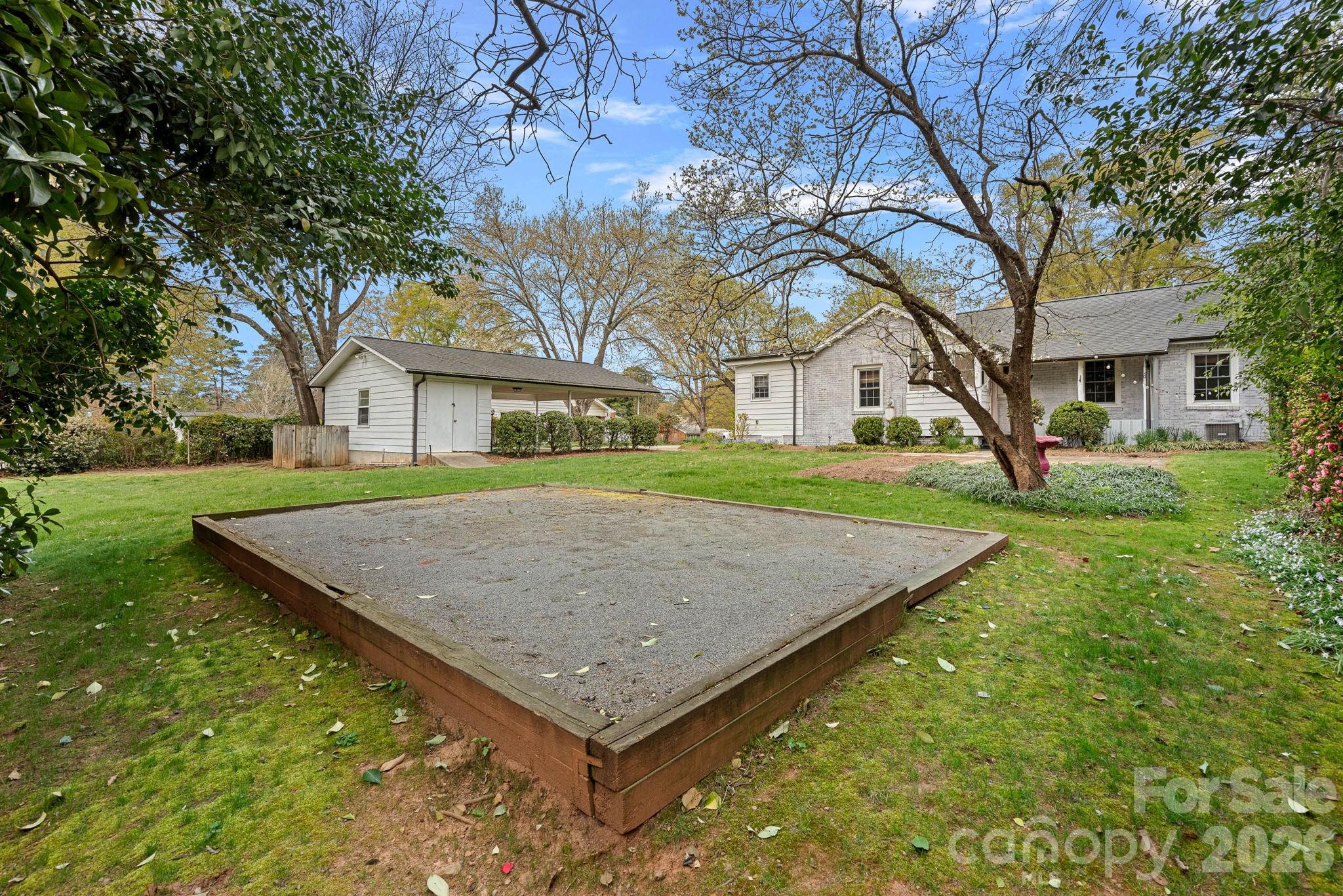 421 Gaston Avenue