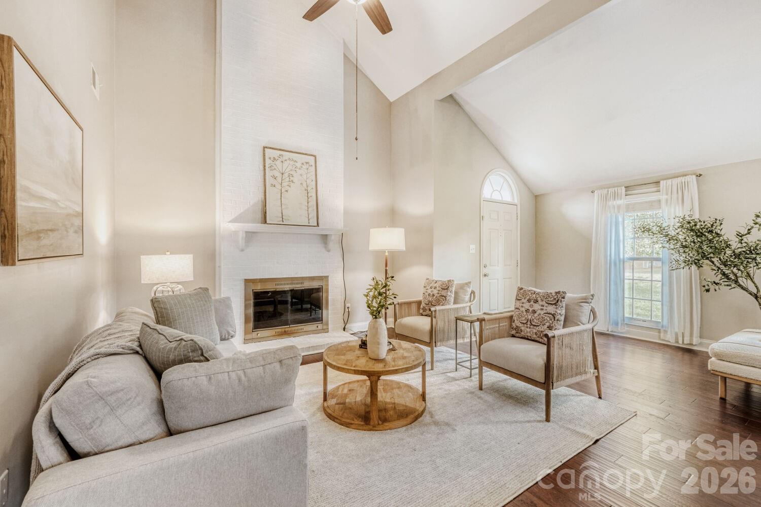 9411 Kings Falls Drive