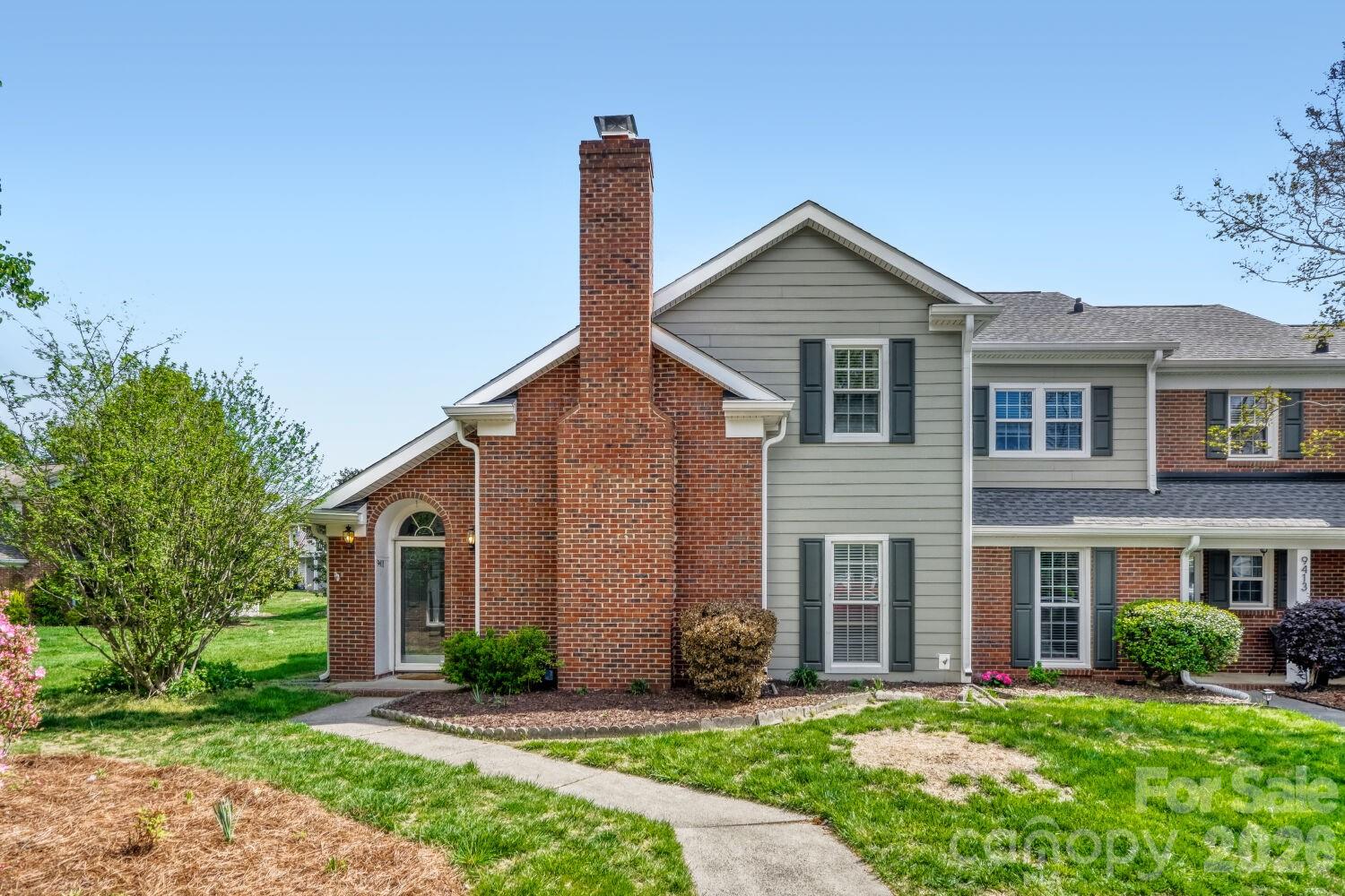 9411 Kings Falls Drive