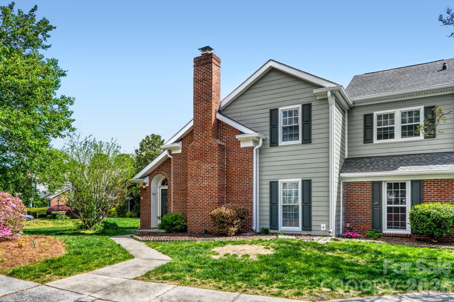 9411 Kings Falls Drive