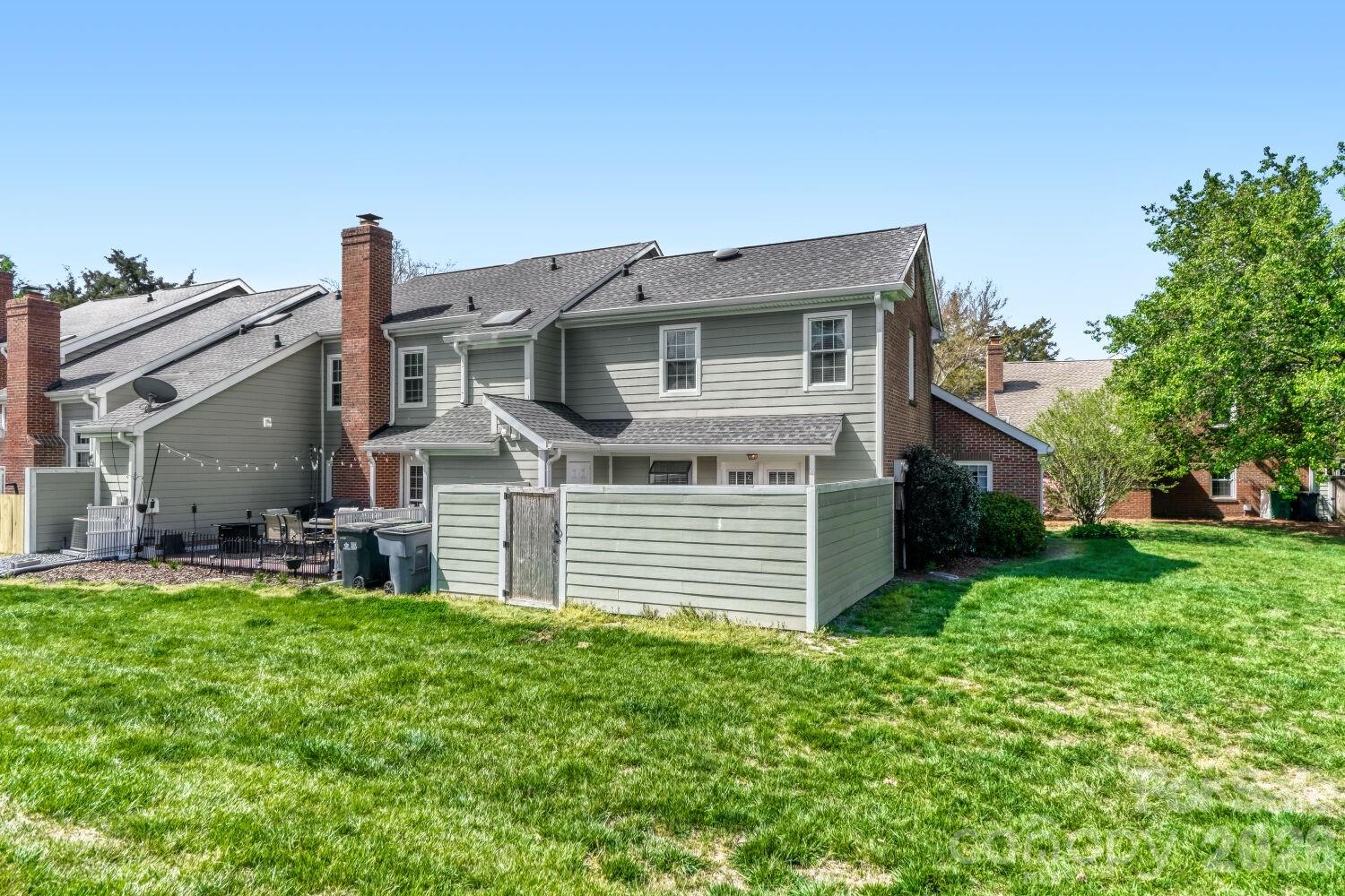 9411 Kings Falls Drive