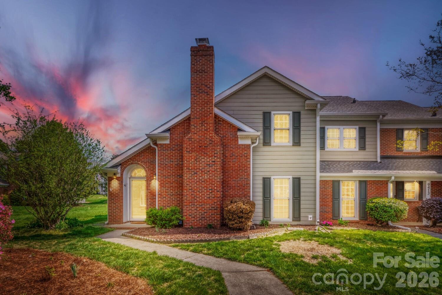 9411 Kings Falls Drive