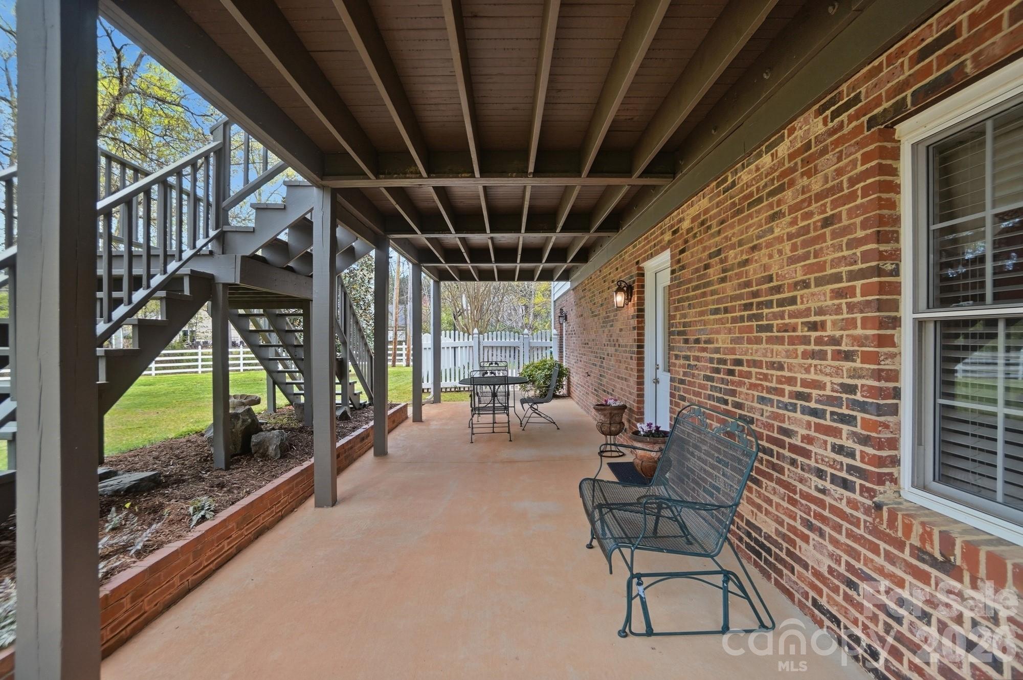 6310 Olsen Lane
