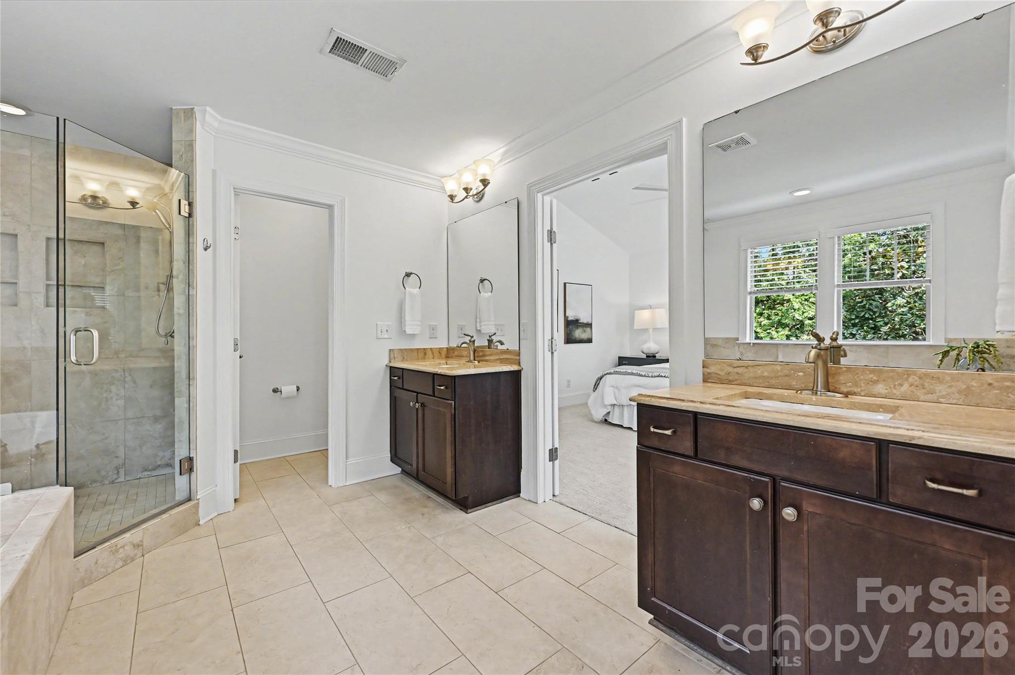 1102 Yale Place