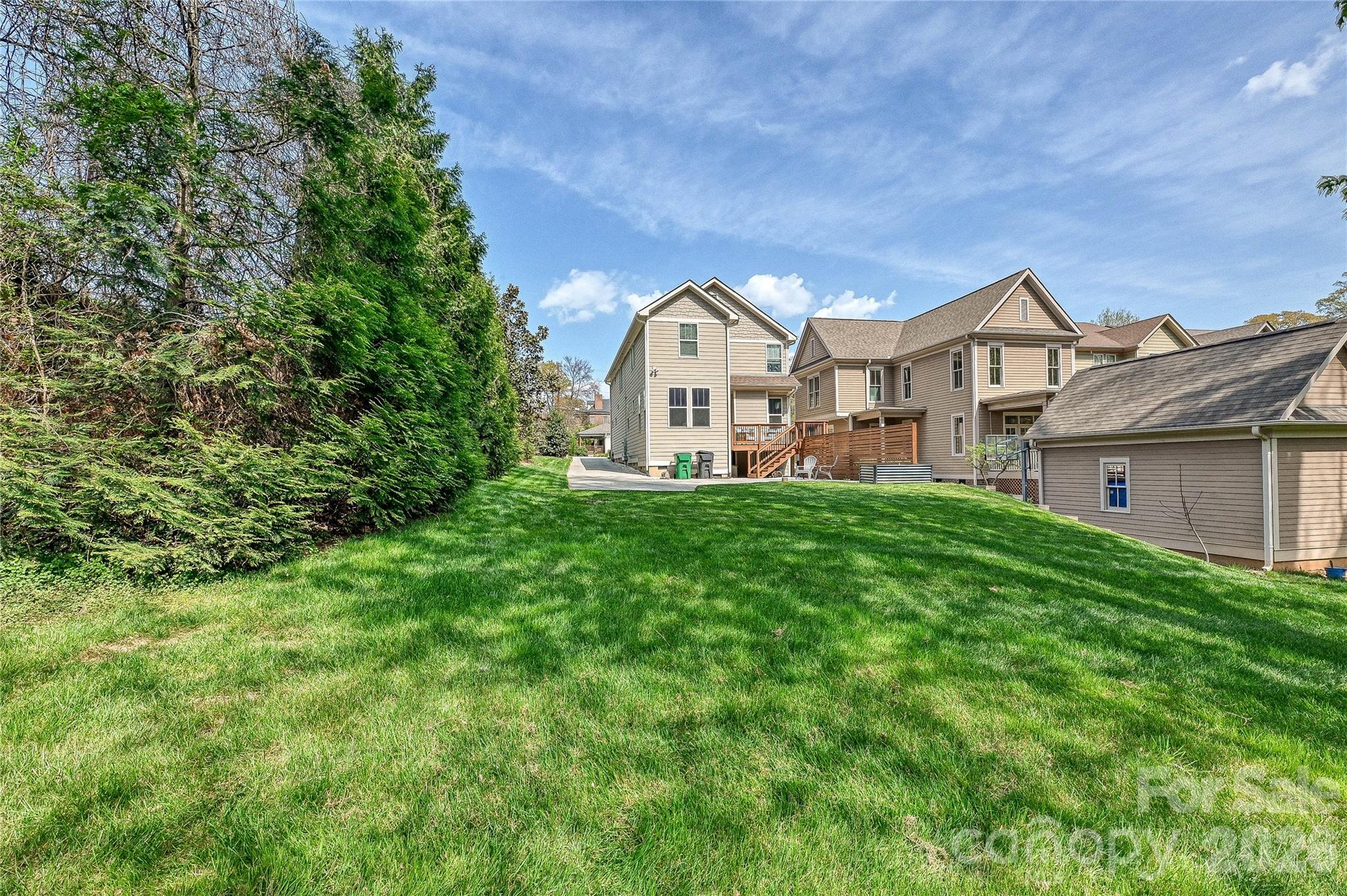 1102 Yale Place