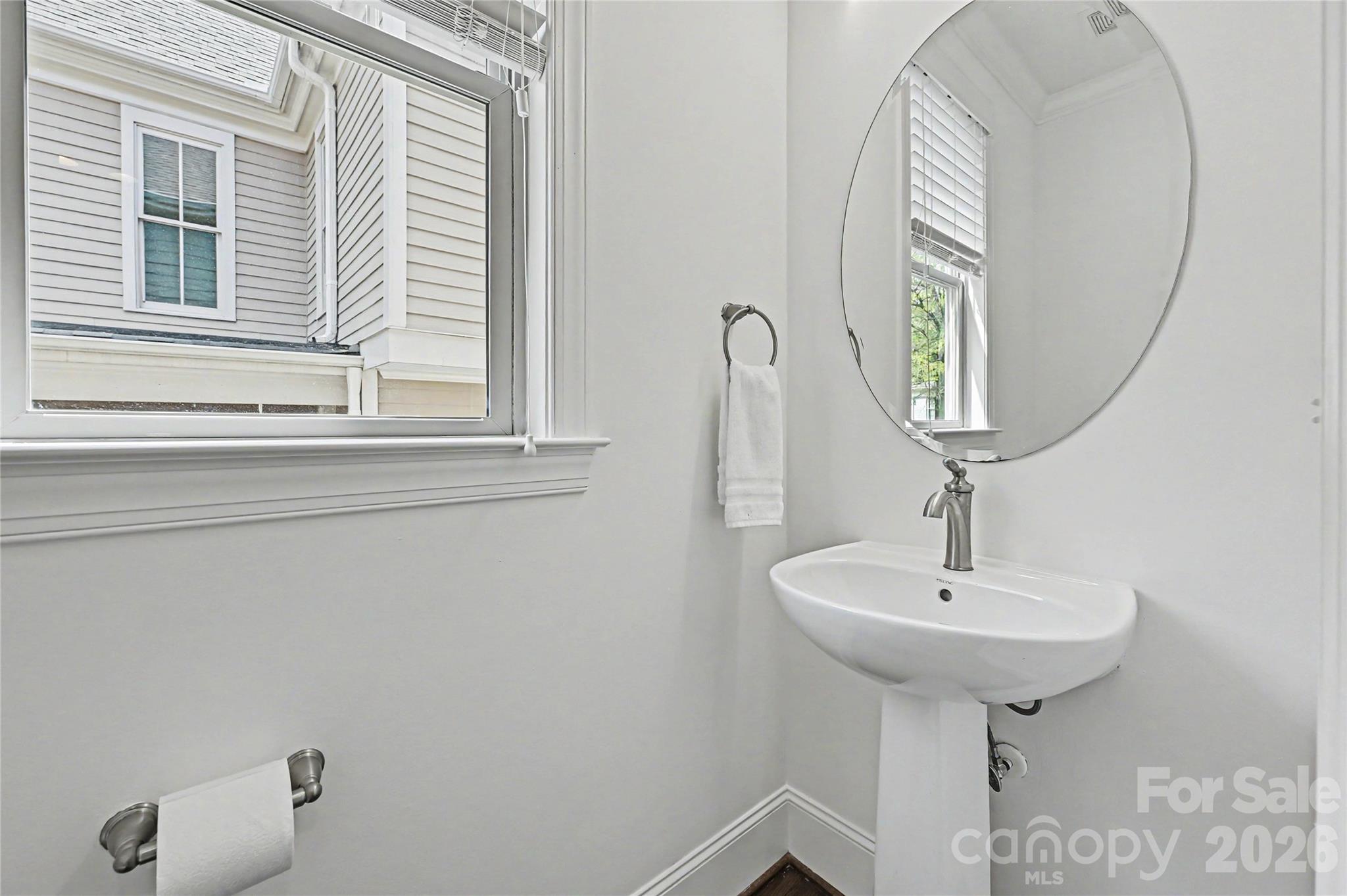 1102 Yale Place