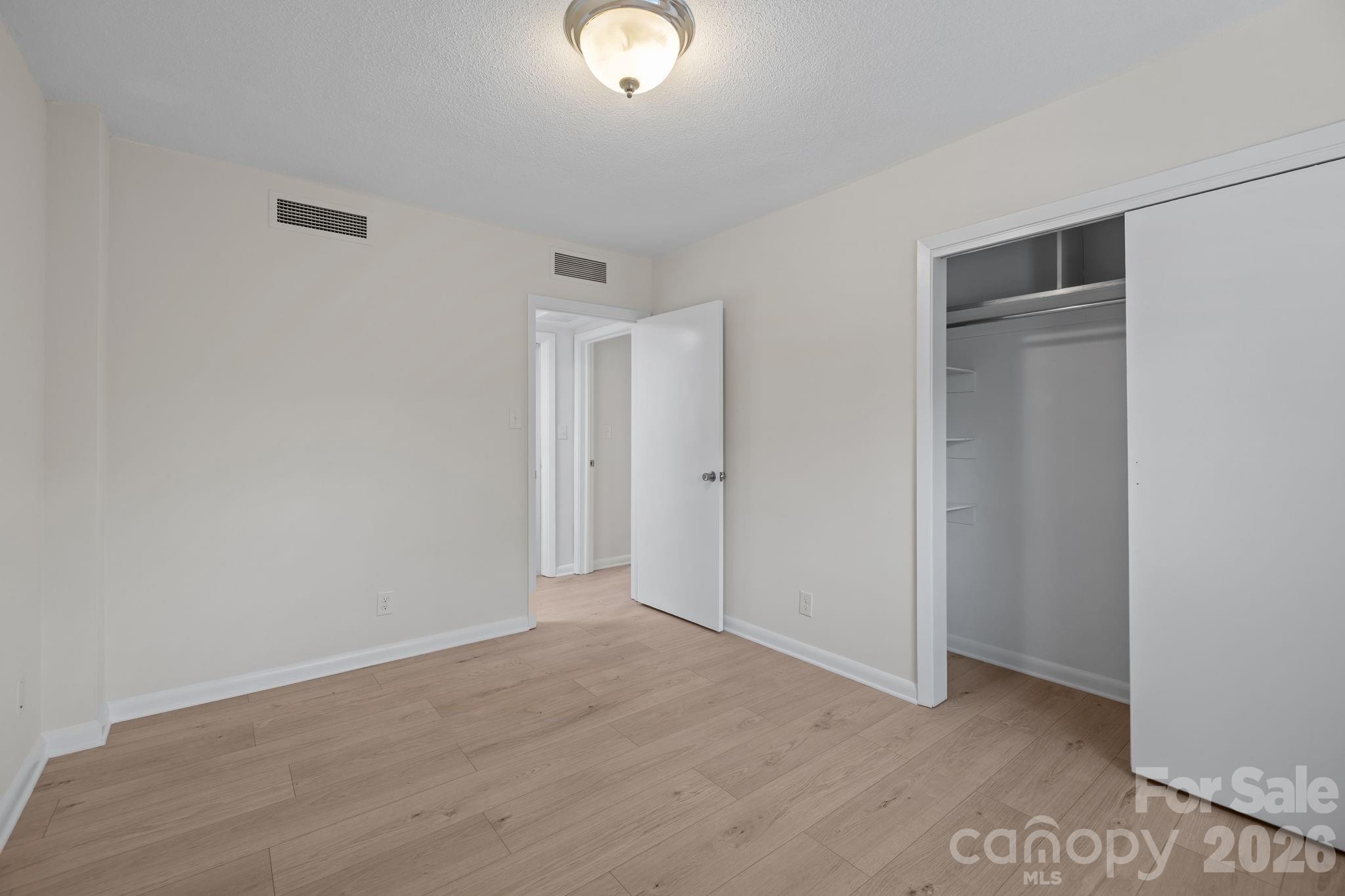 2503 Roswell Avenue Unit: 207