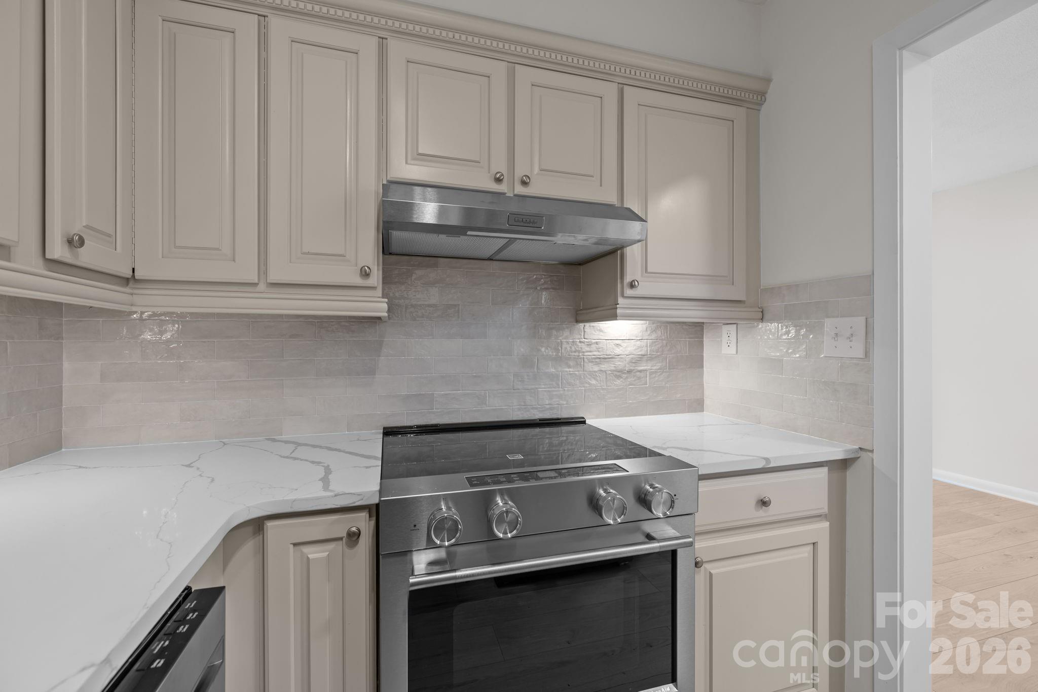 2503 Roswell Avenue Unit: 207