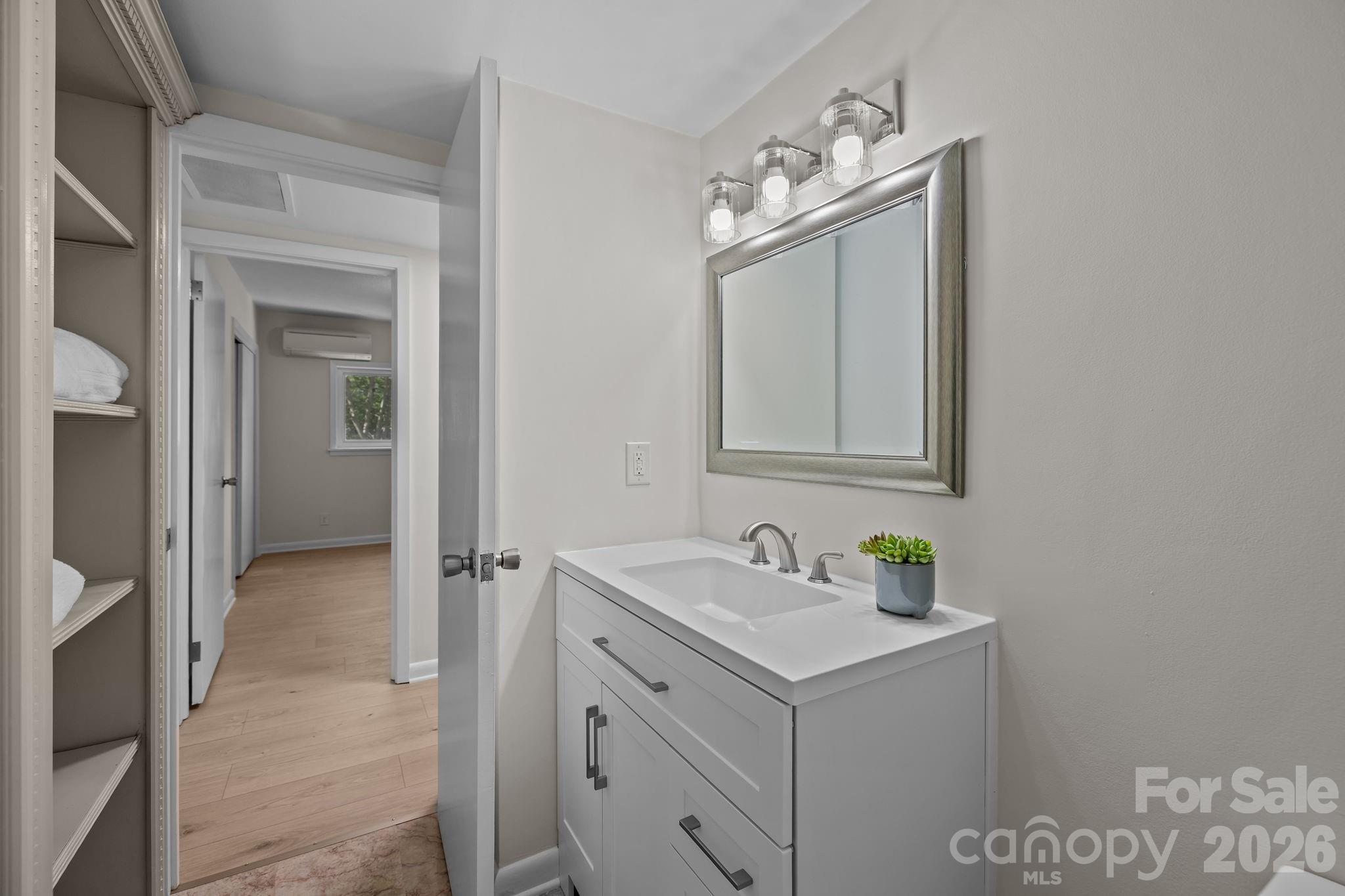 2503 Roswell Avenue Unit: 207