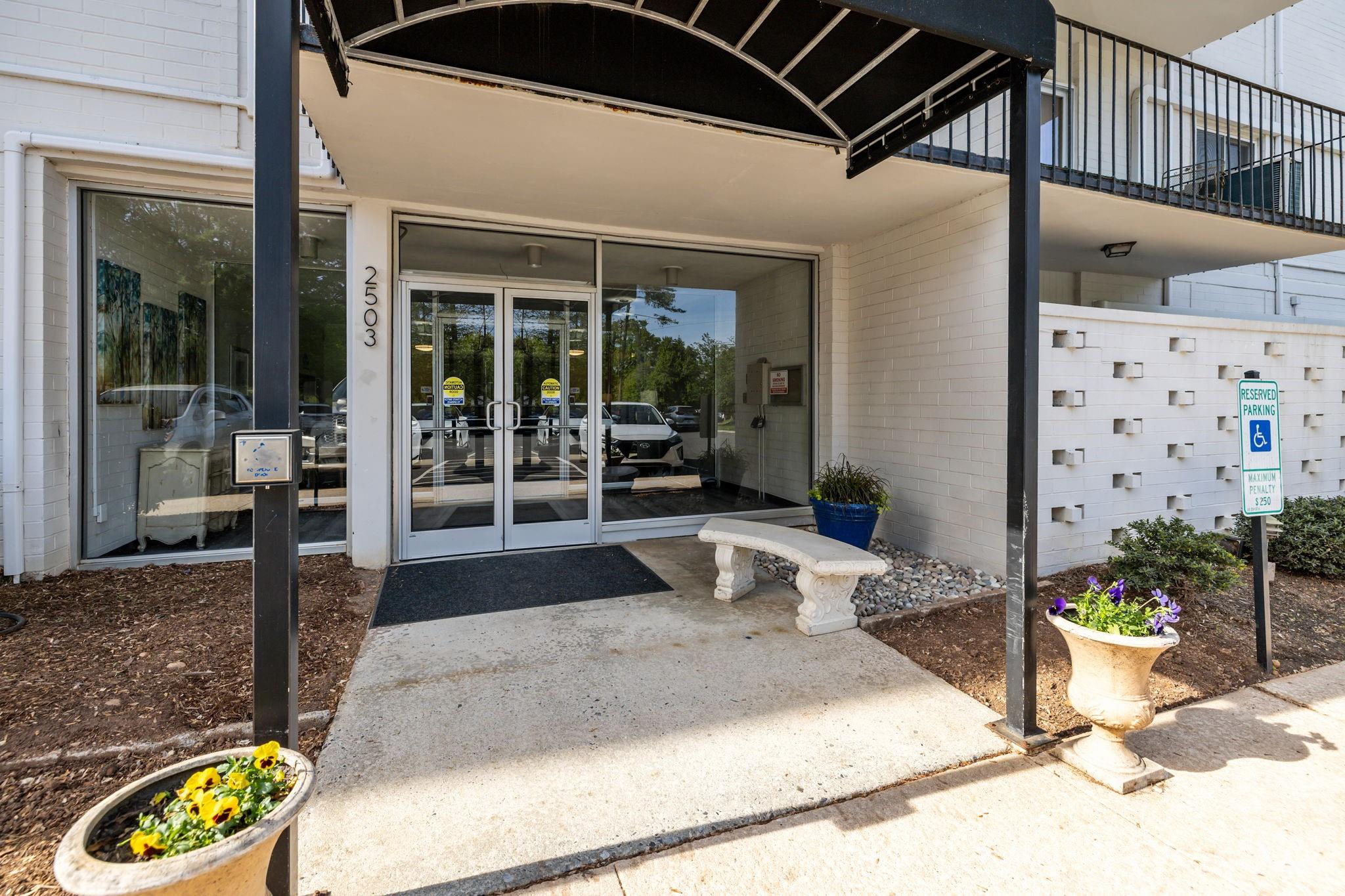 2503 Roswell Avenue Unit: 207
