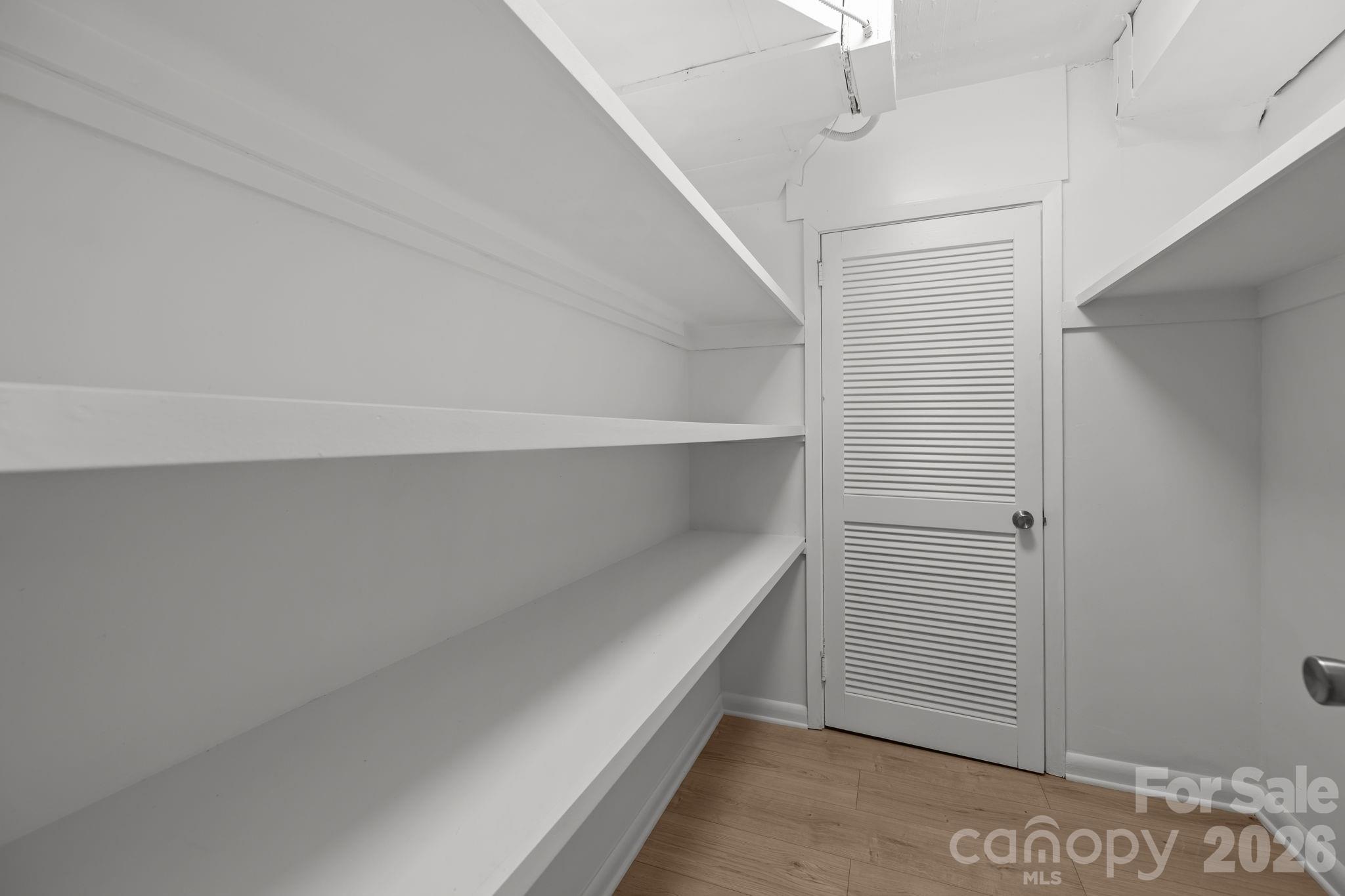 2503 Roswell Avenue Unit: 207