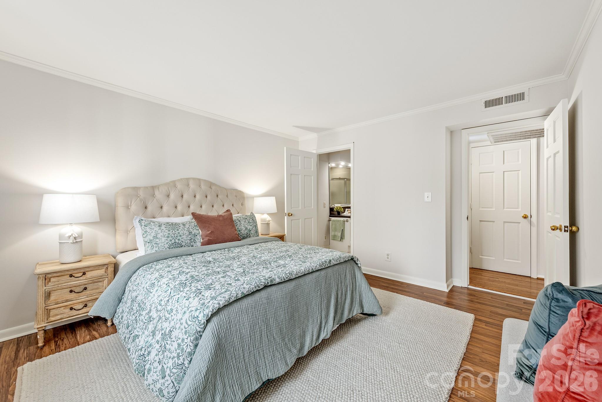 1323 Queens Road Unit: 321