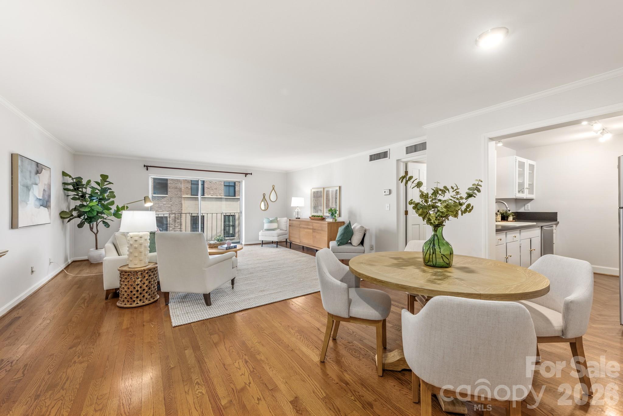1323 Queens Road Unit: 321