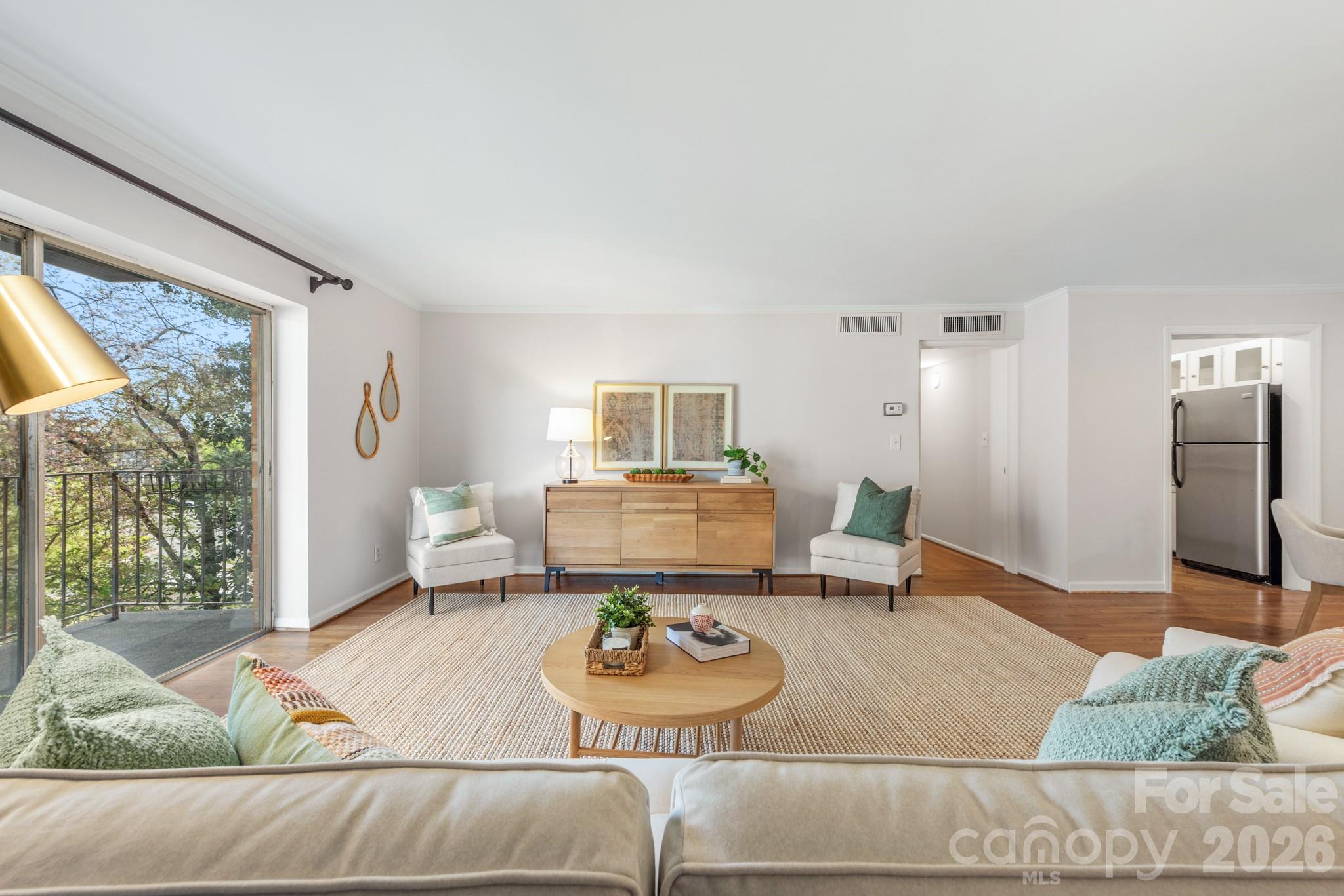 1323 Queens Road Unit: 321
