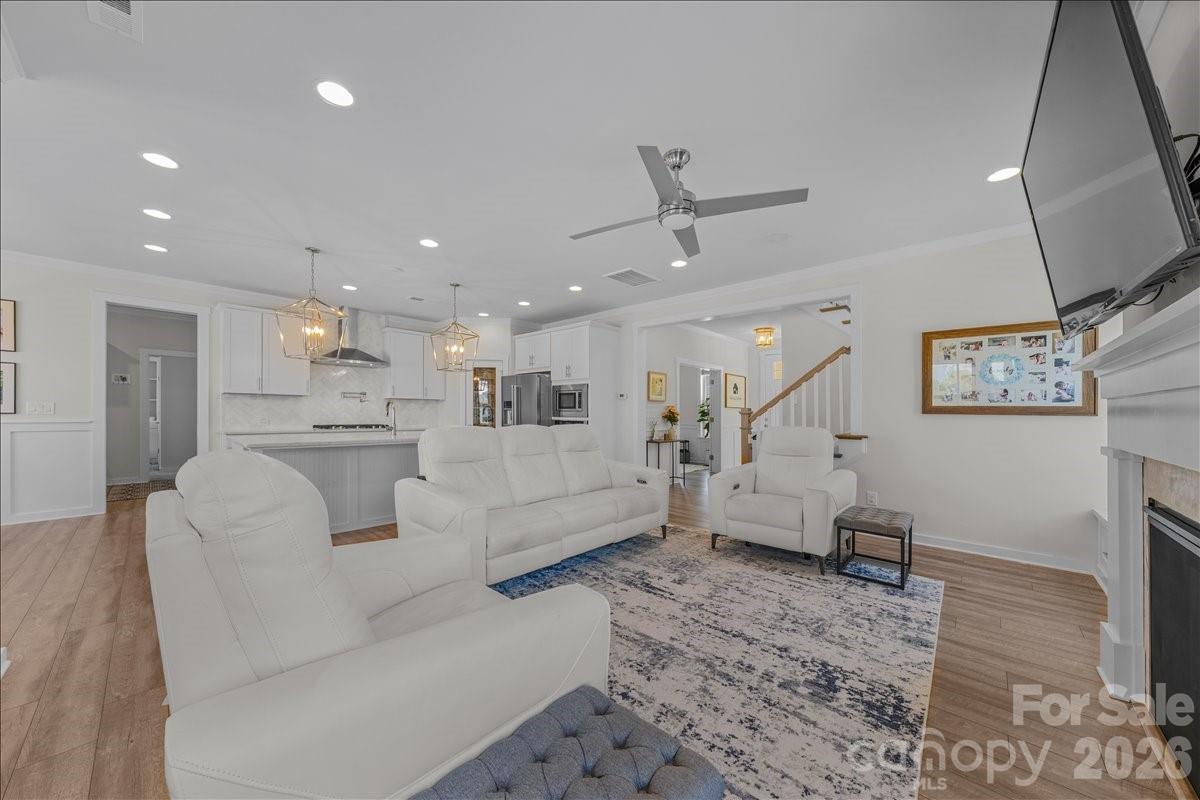1175 Therns Ferry Drive