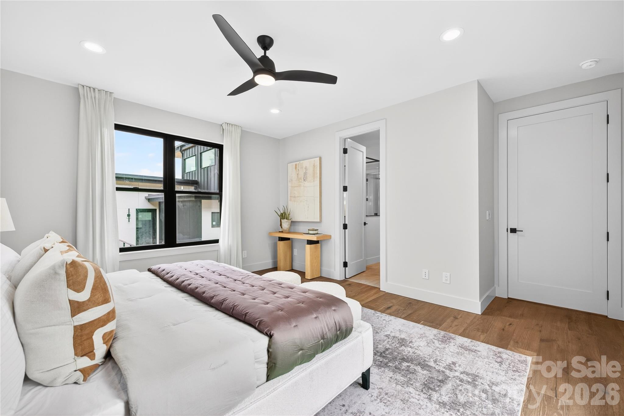 850 Belmont Avenue