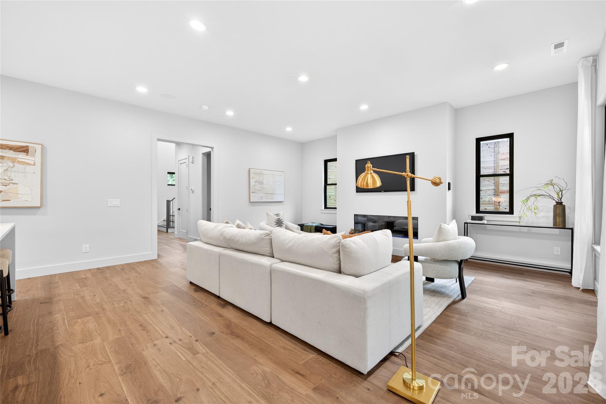 850 Belmont Avenue
