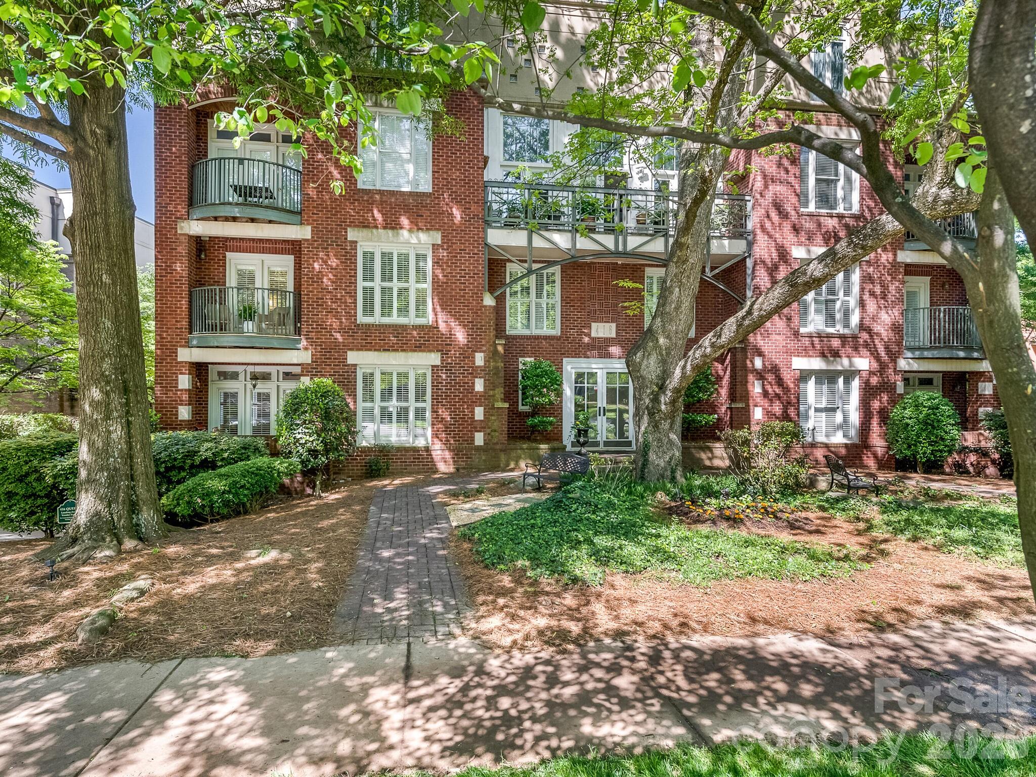 416 Queens Road Unit: 7