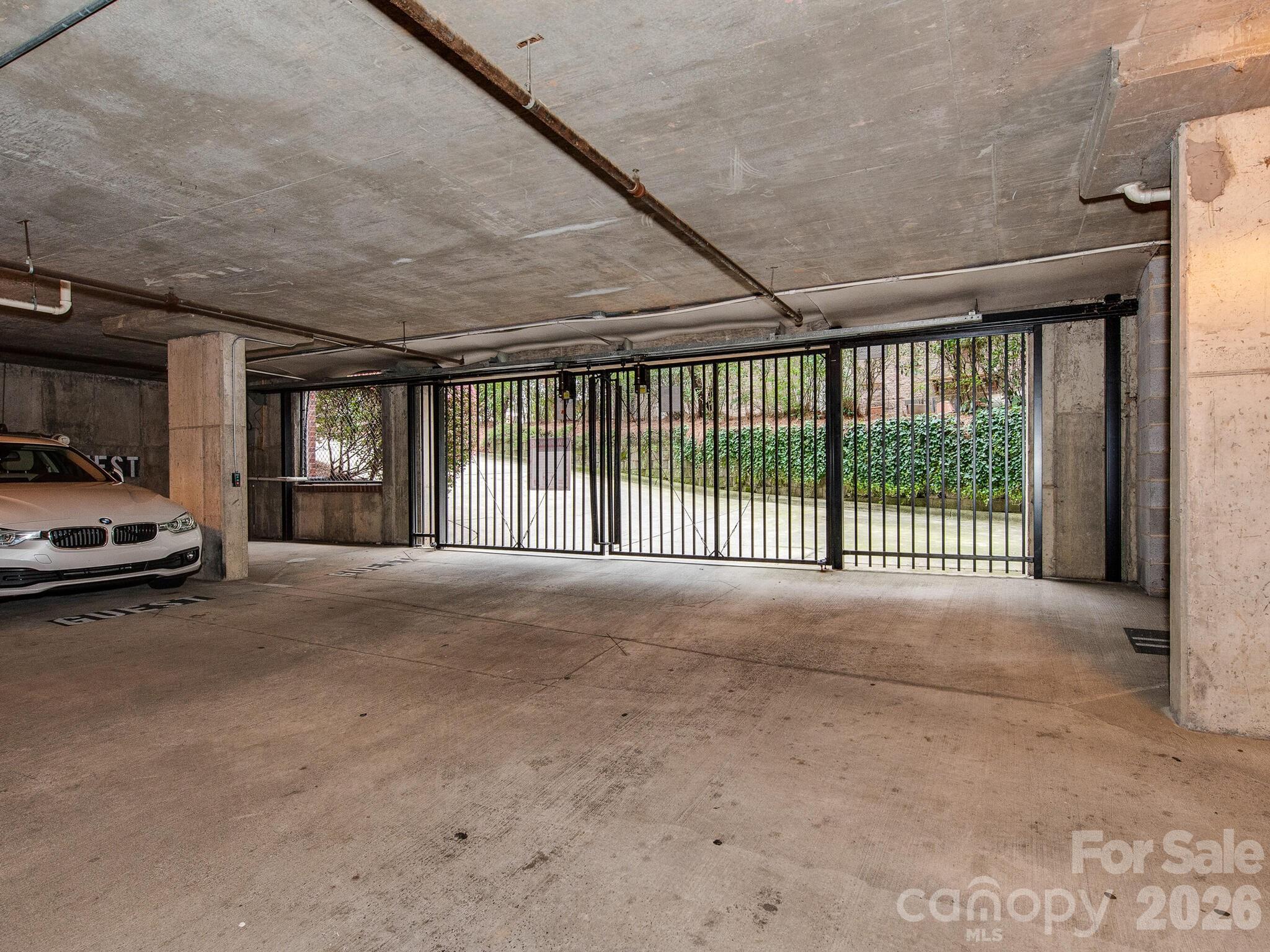 416 Queens Road Unit: 7
