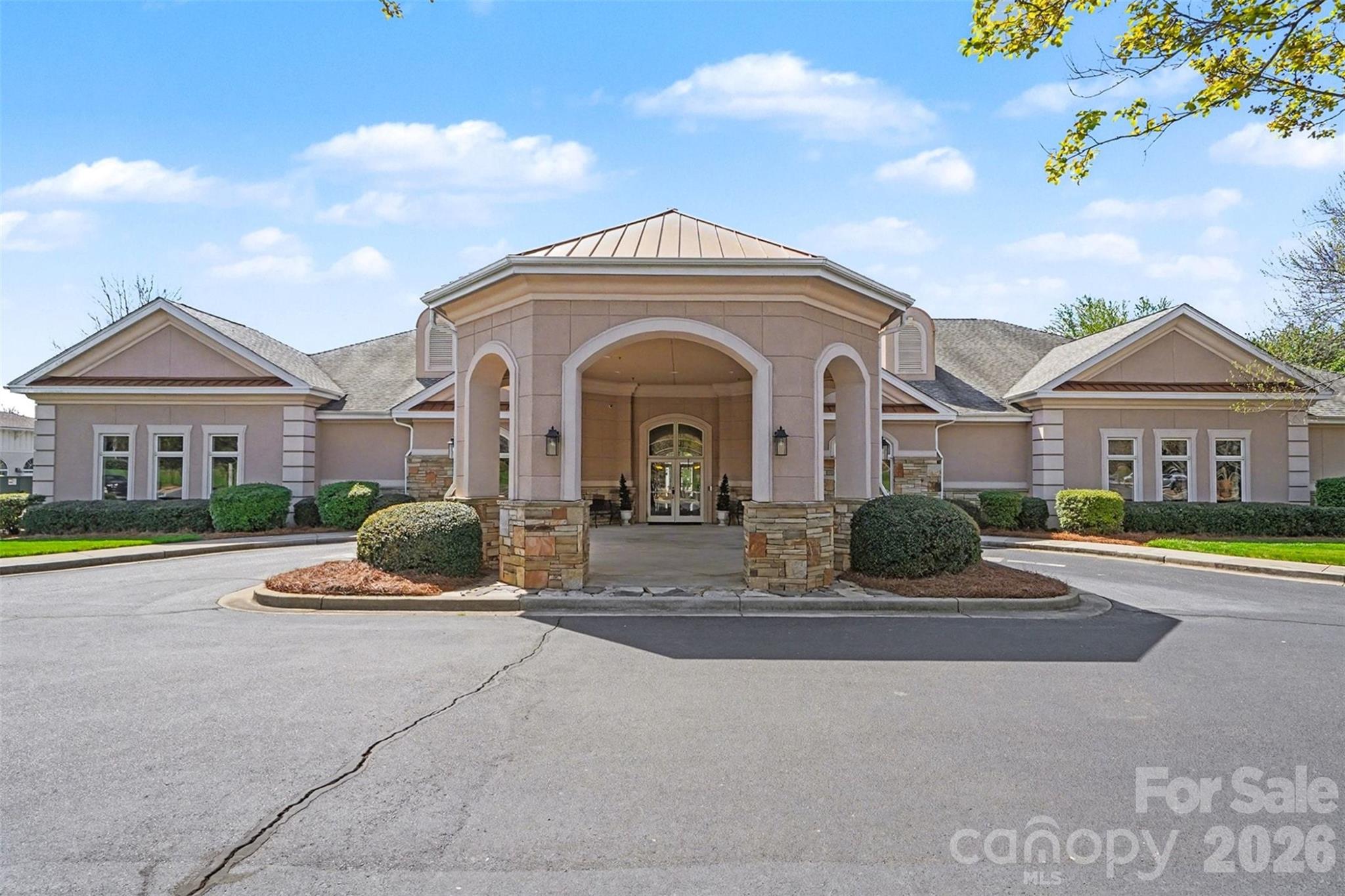 977 Platinum Drive