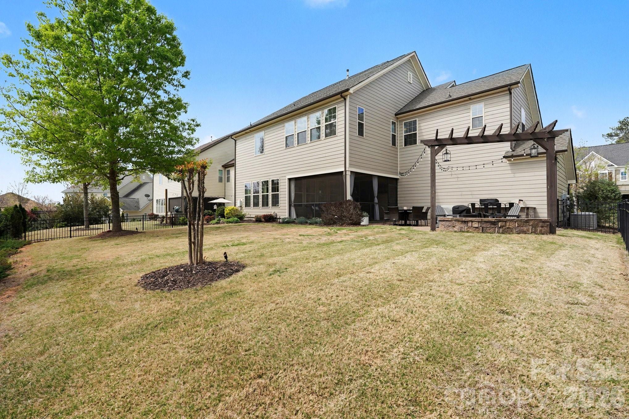 17005 Luvera Lane