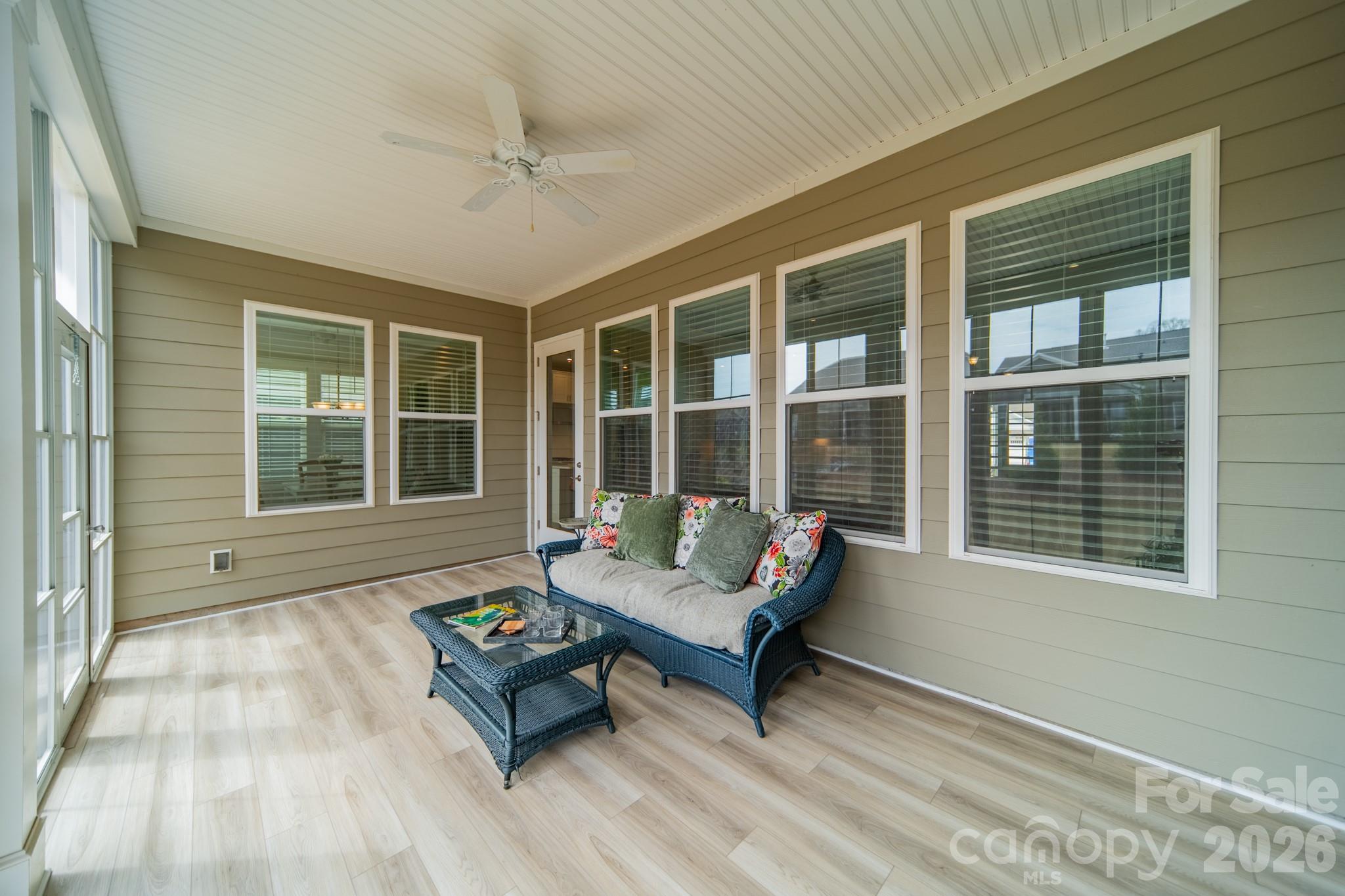 1010 Carlyle Lane