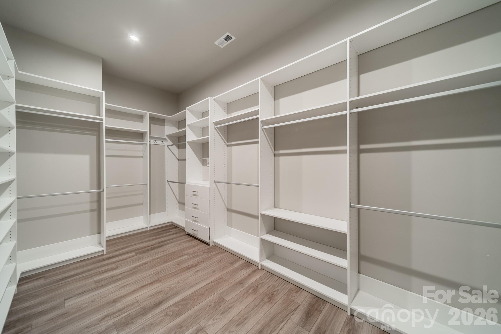 1010 Carlyle Lane
