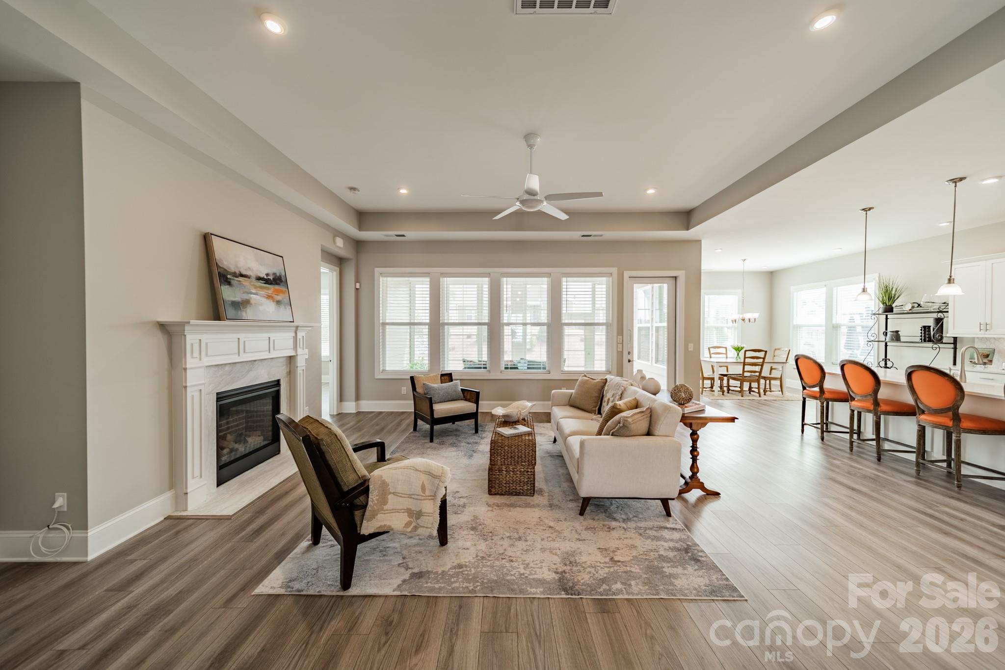 1010 Carlyle Lane